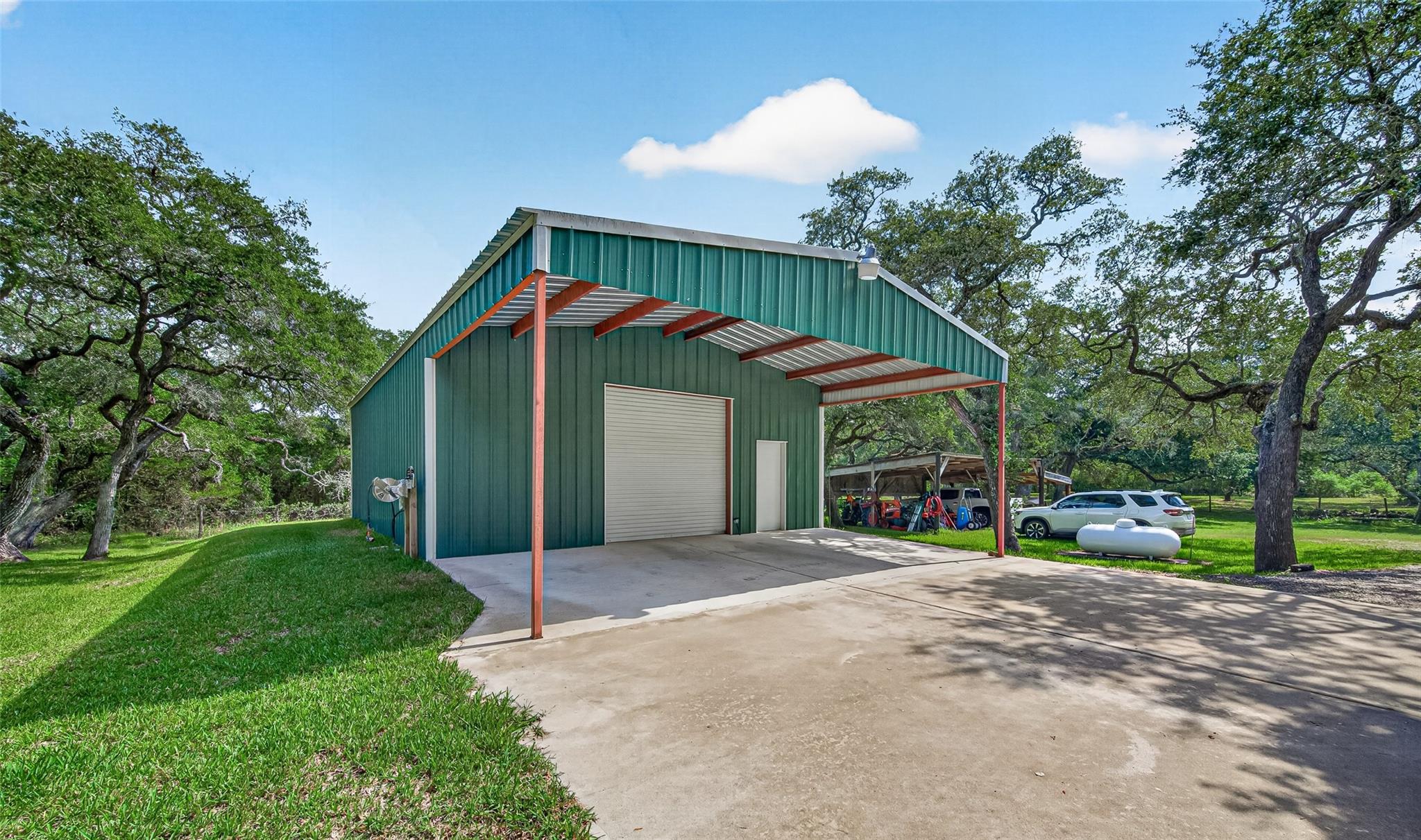 1054 Indian Circle Property Photo 30