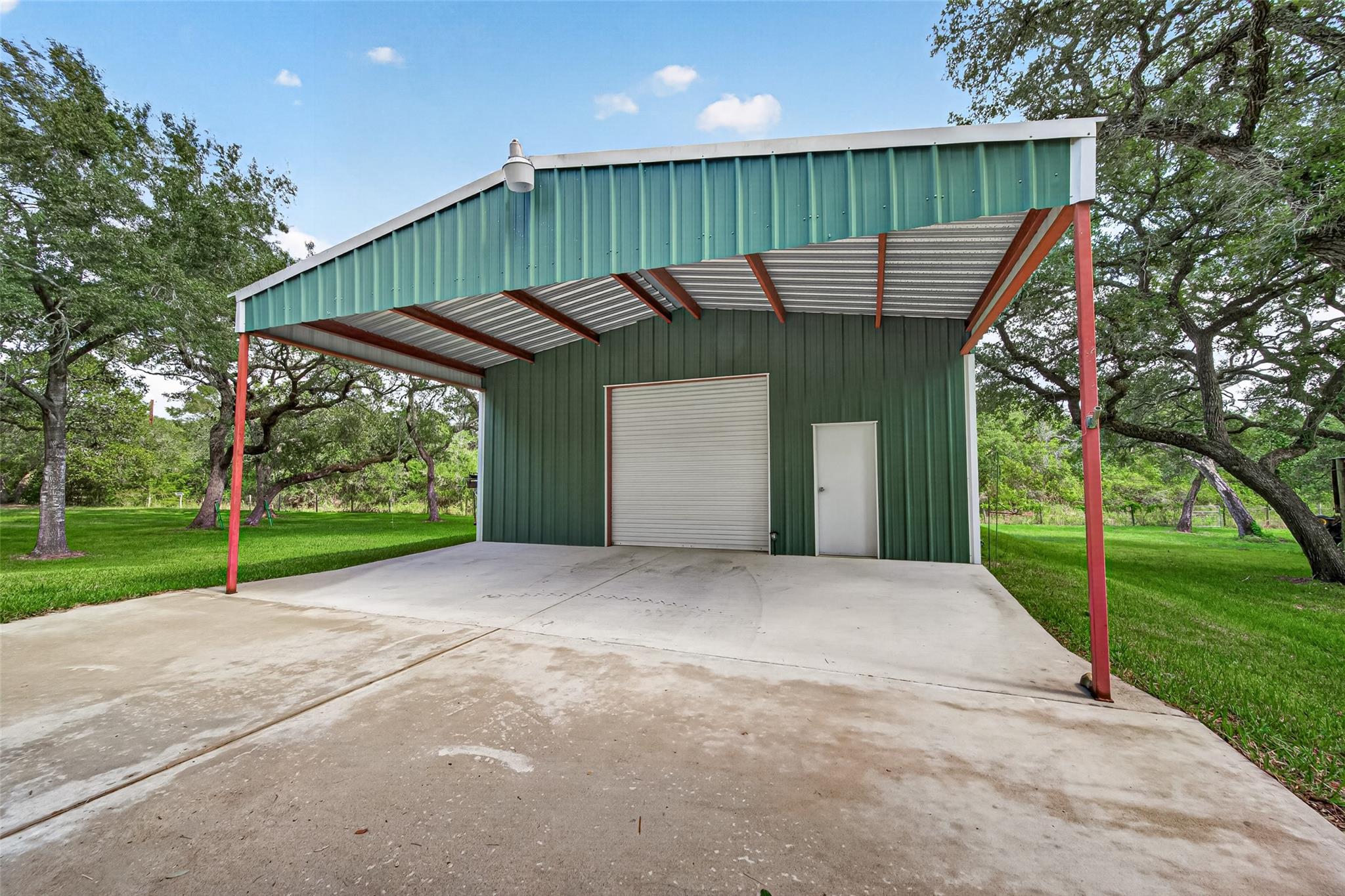 1054 Indian Circle Property Photo 31