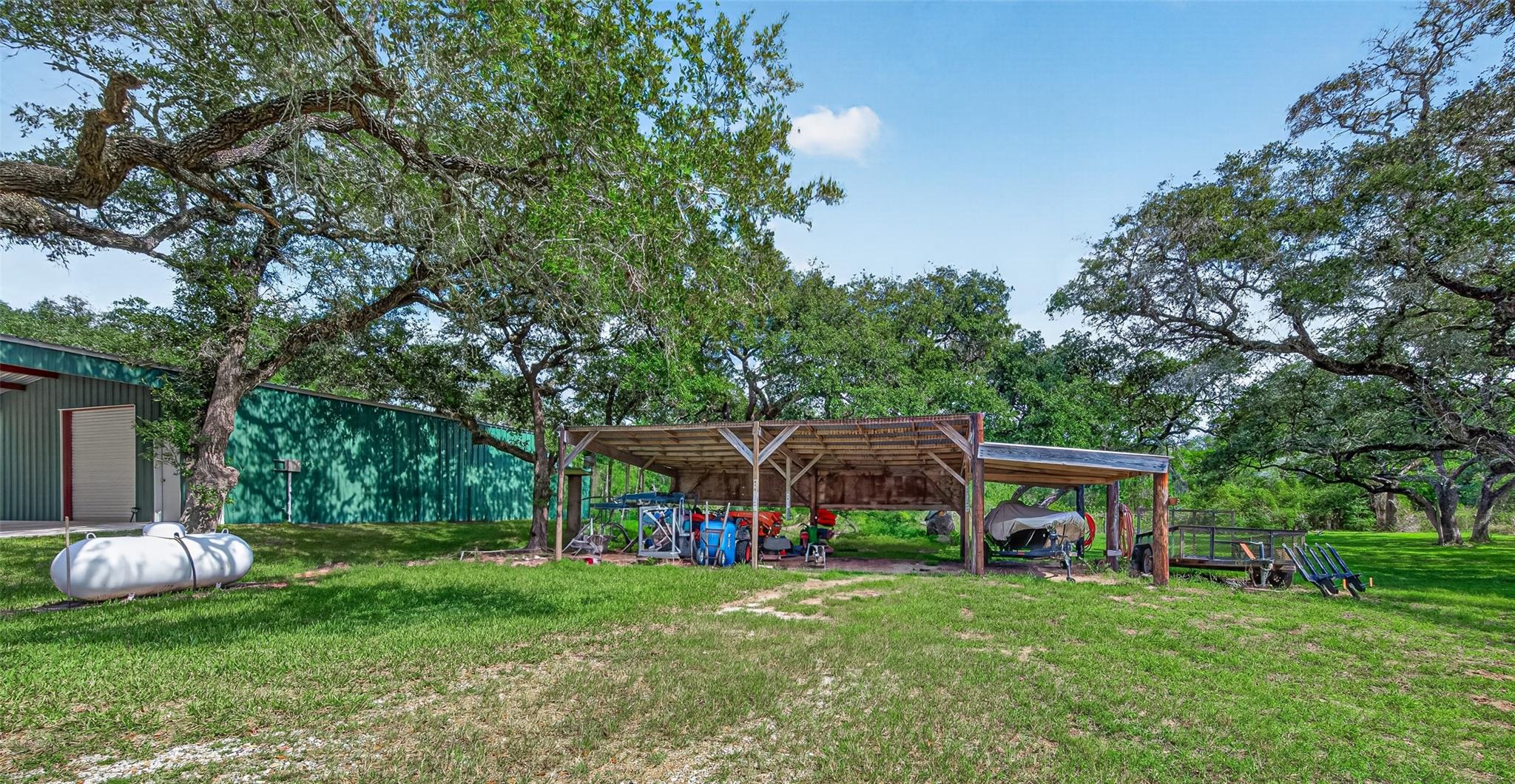 1054 Indian Circle Property Photo 32