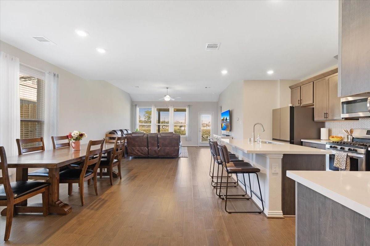 7223 Terra Court Property Photo 4