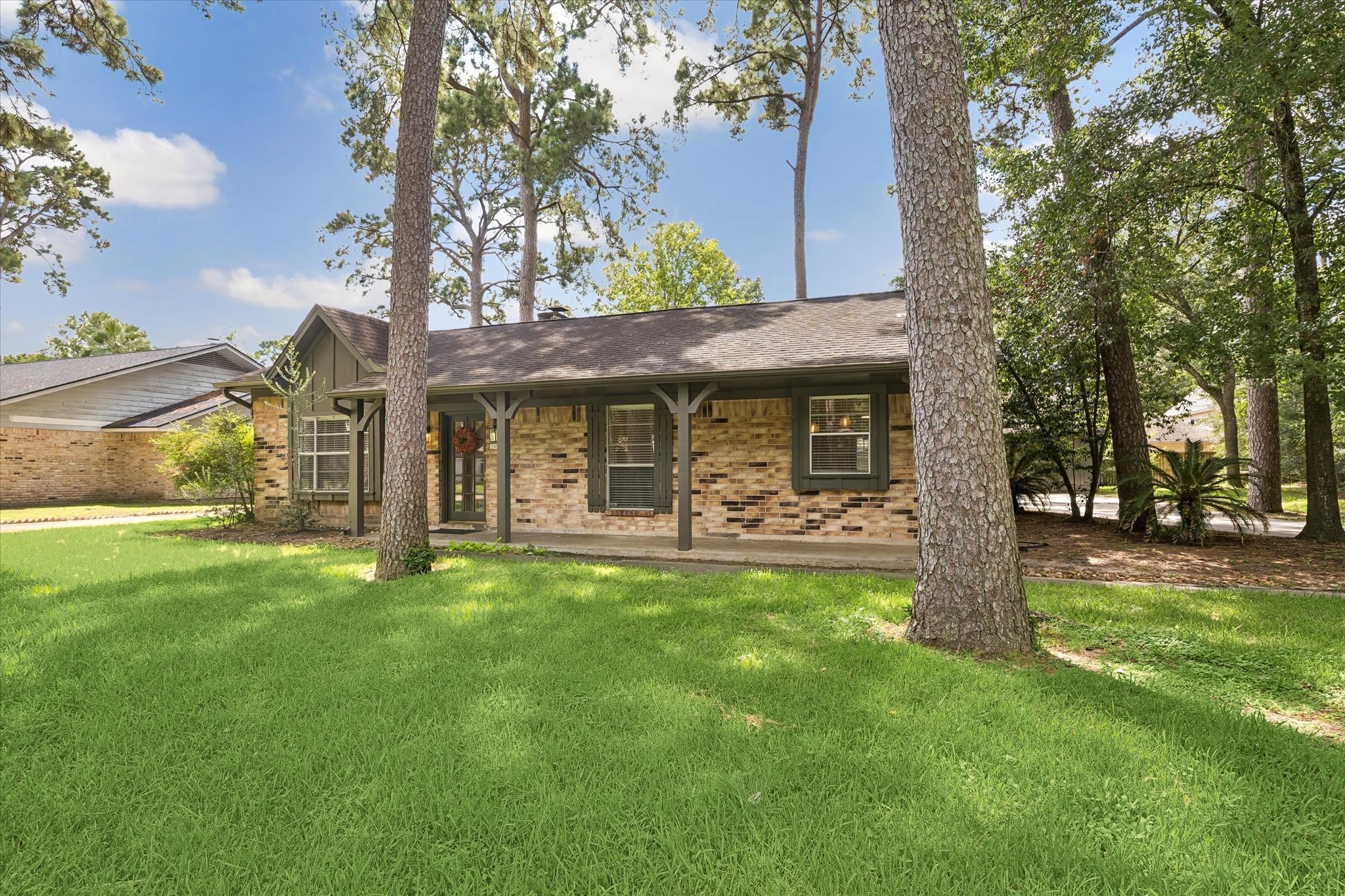 13511 Sea Island Drive Property Photo 1