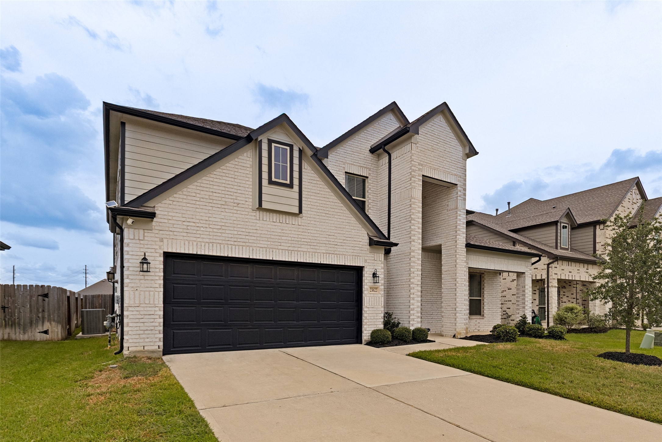 23622 Persimmon Creek Lane Property Photo 4