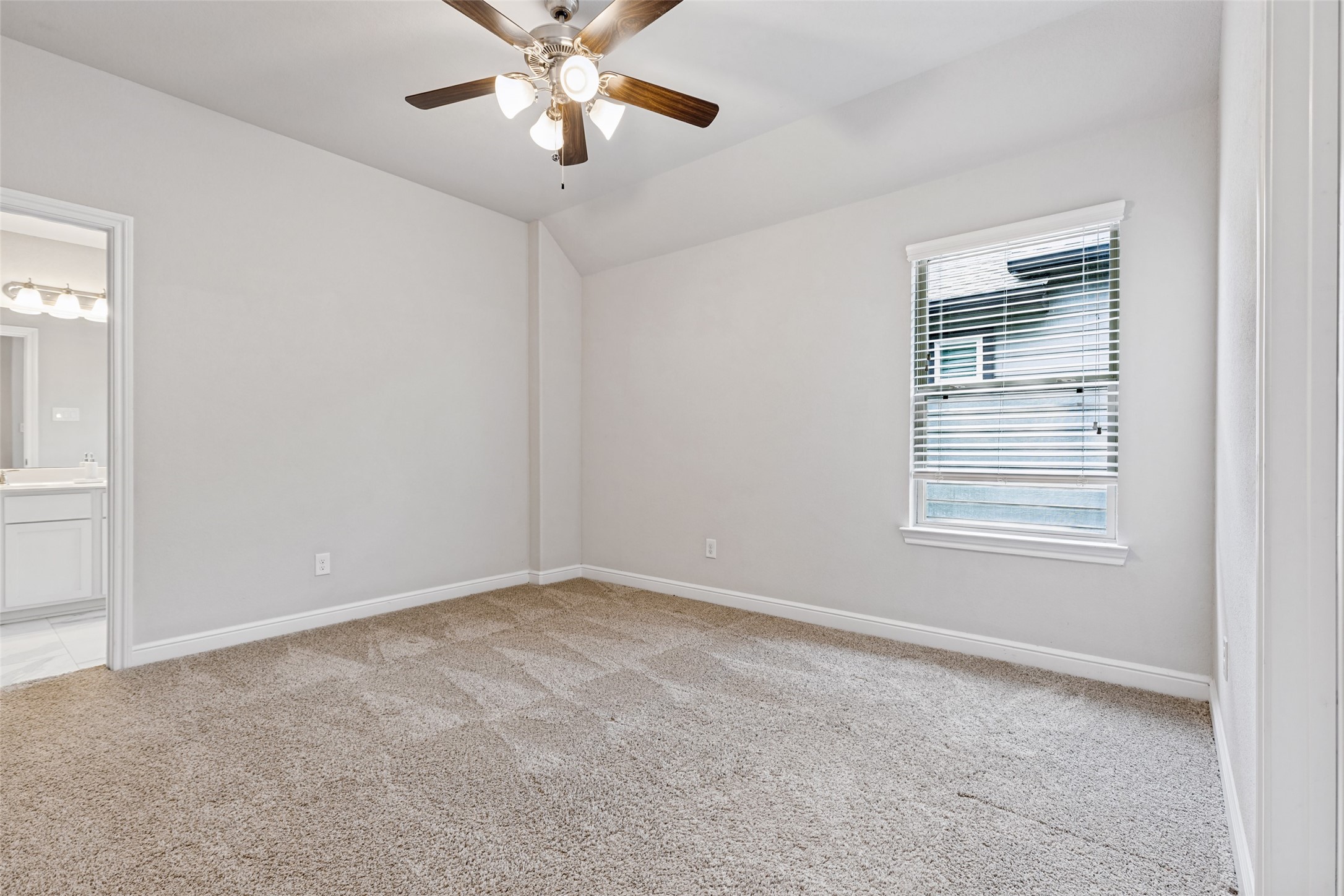 23622 Persimmon Creek Lane Property Photo 24