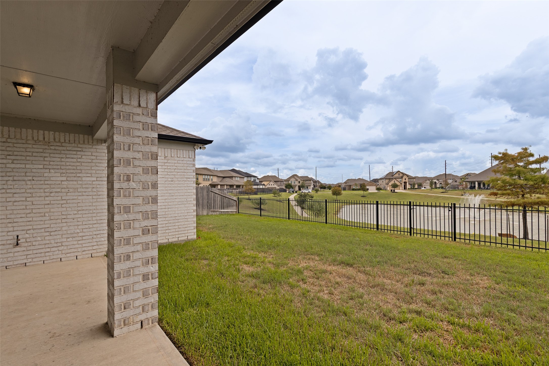 23622 Persimmon Creek Lane Property Photo 36