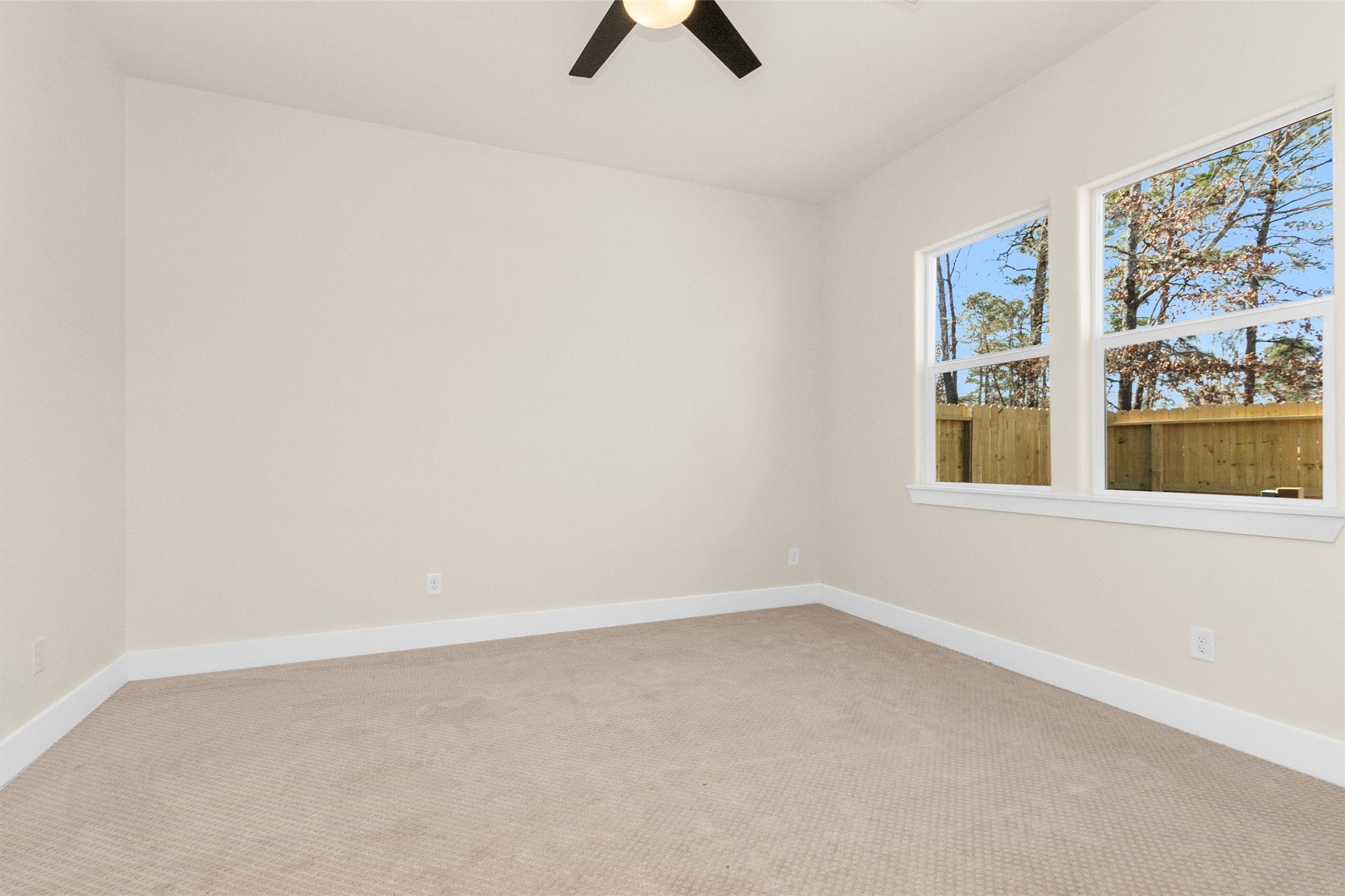 10 Canary Drive Property Photo 20