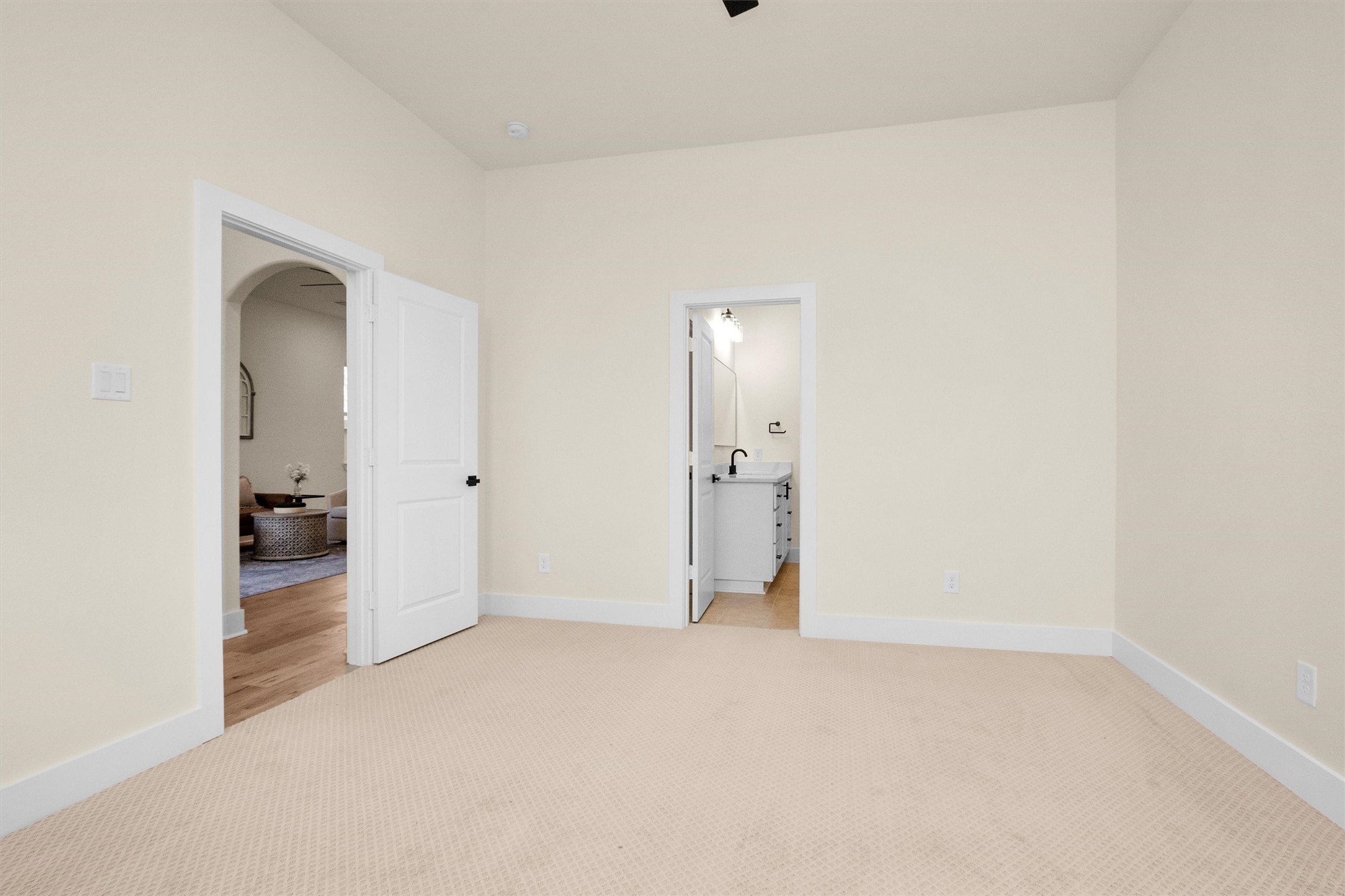 10 Canary Drive Property Photo 22