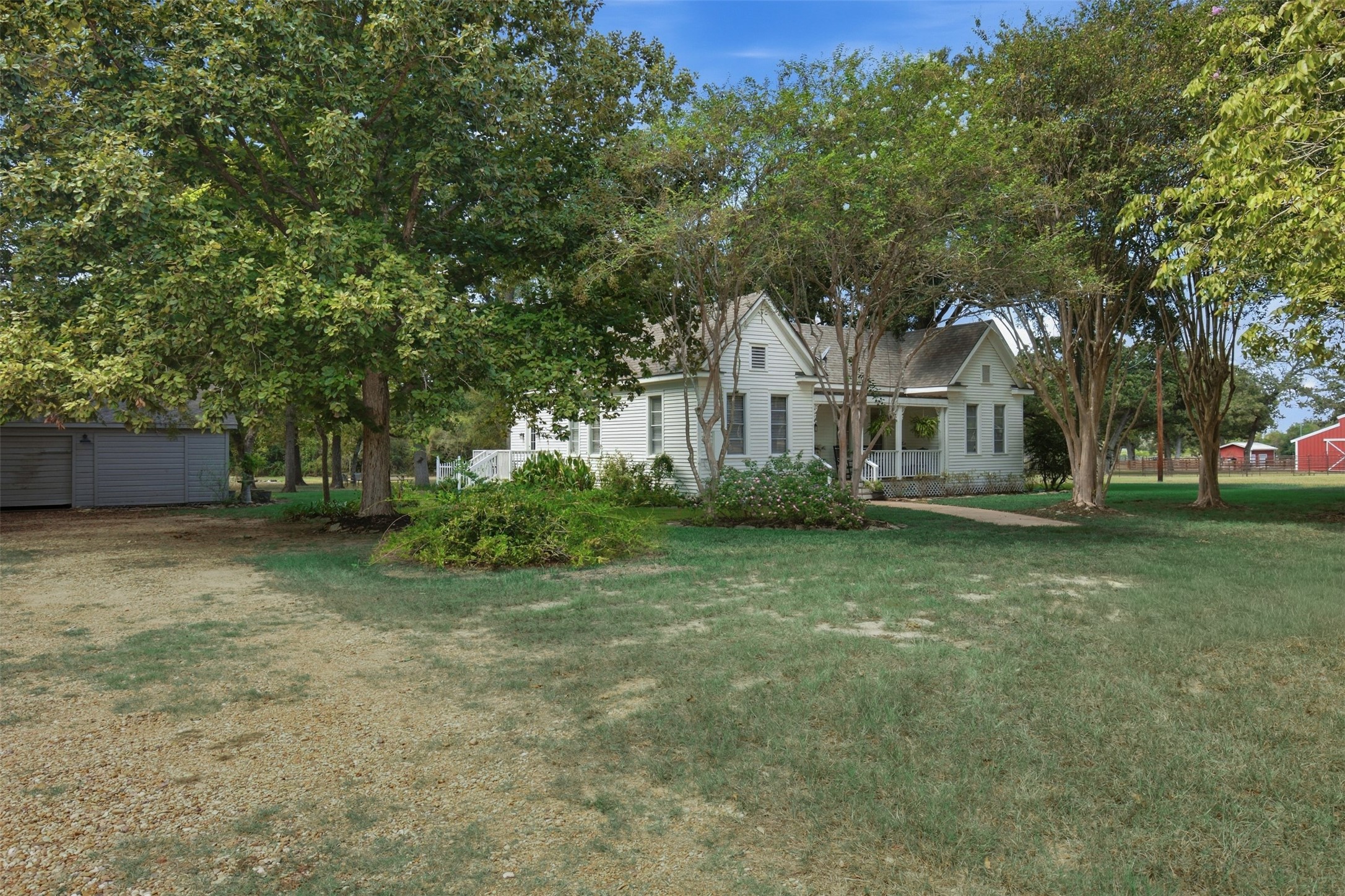 25619 Kickapoo Road Property Photo 2