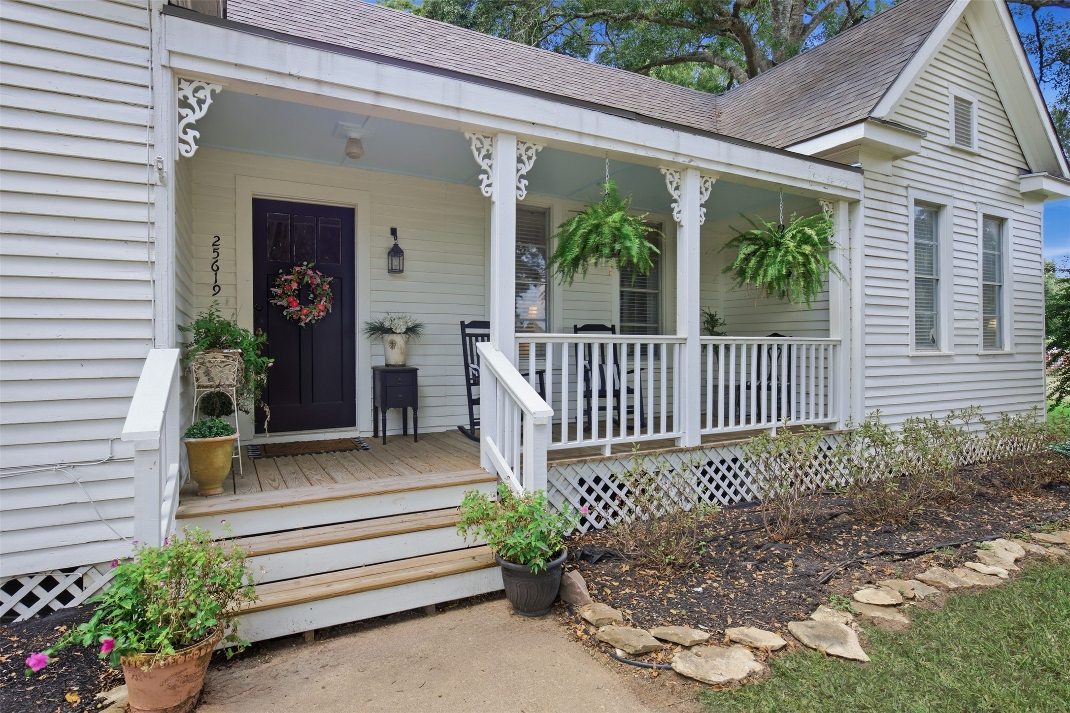 25619 Kickapoo Road Property Photo 3
