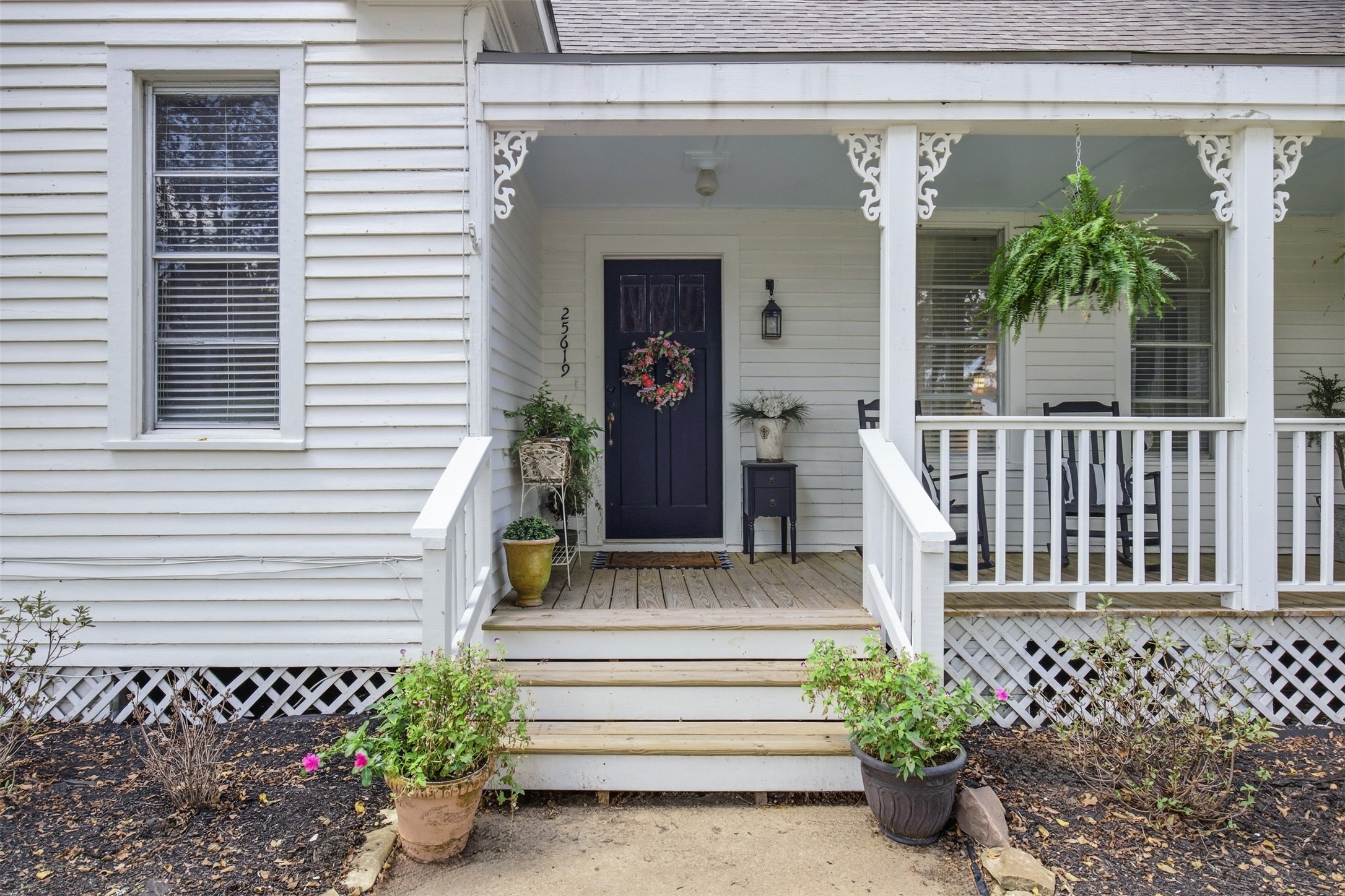 25619 Kickapoo Road Property Photo 4