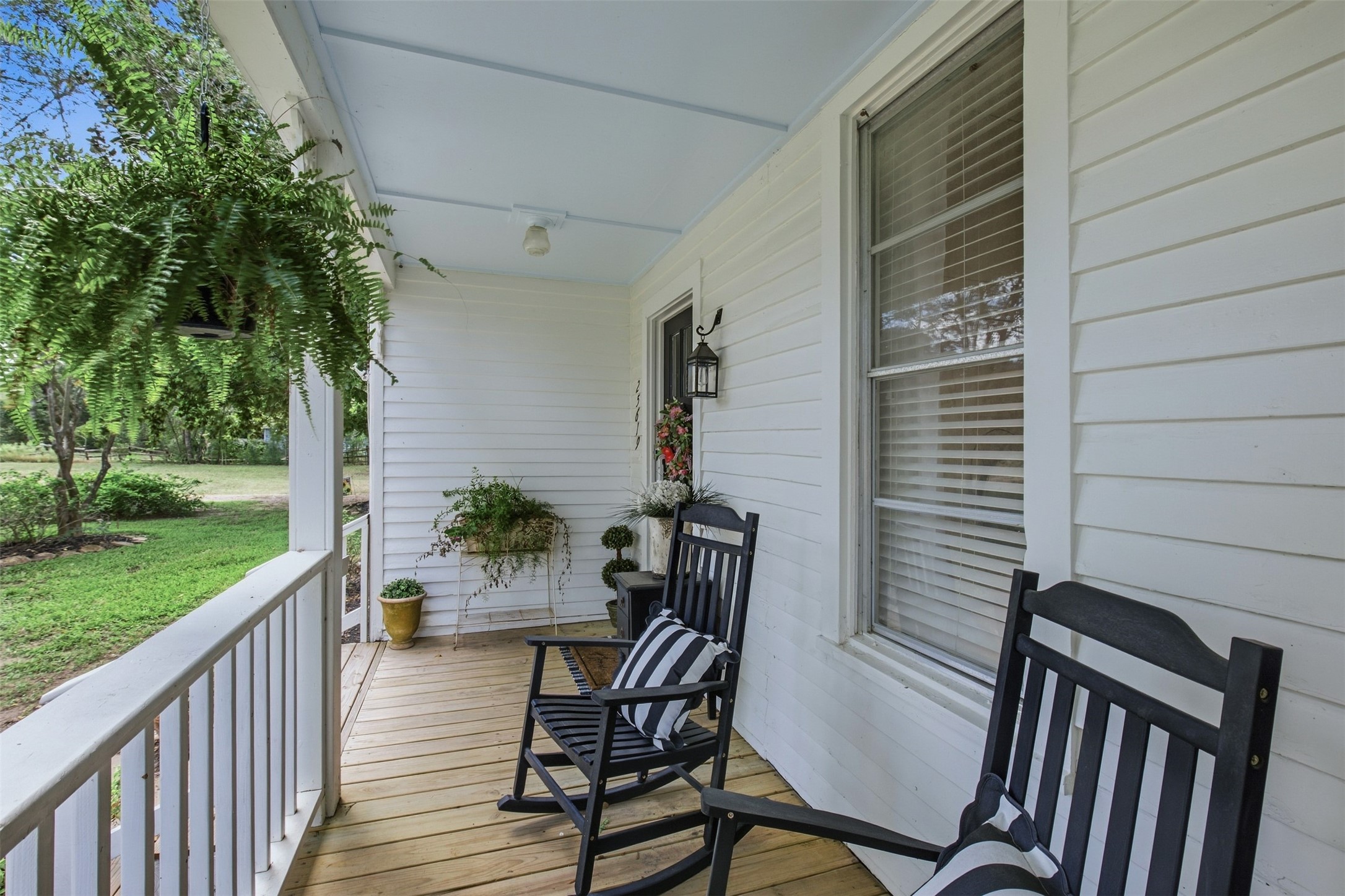 25619 Kickapoo Road Property Photo 5