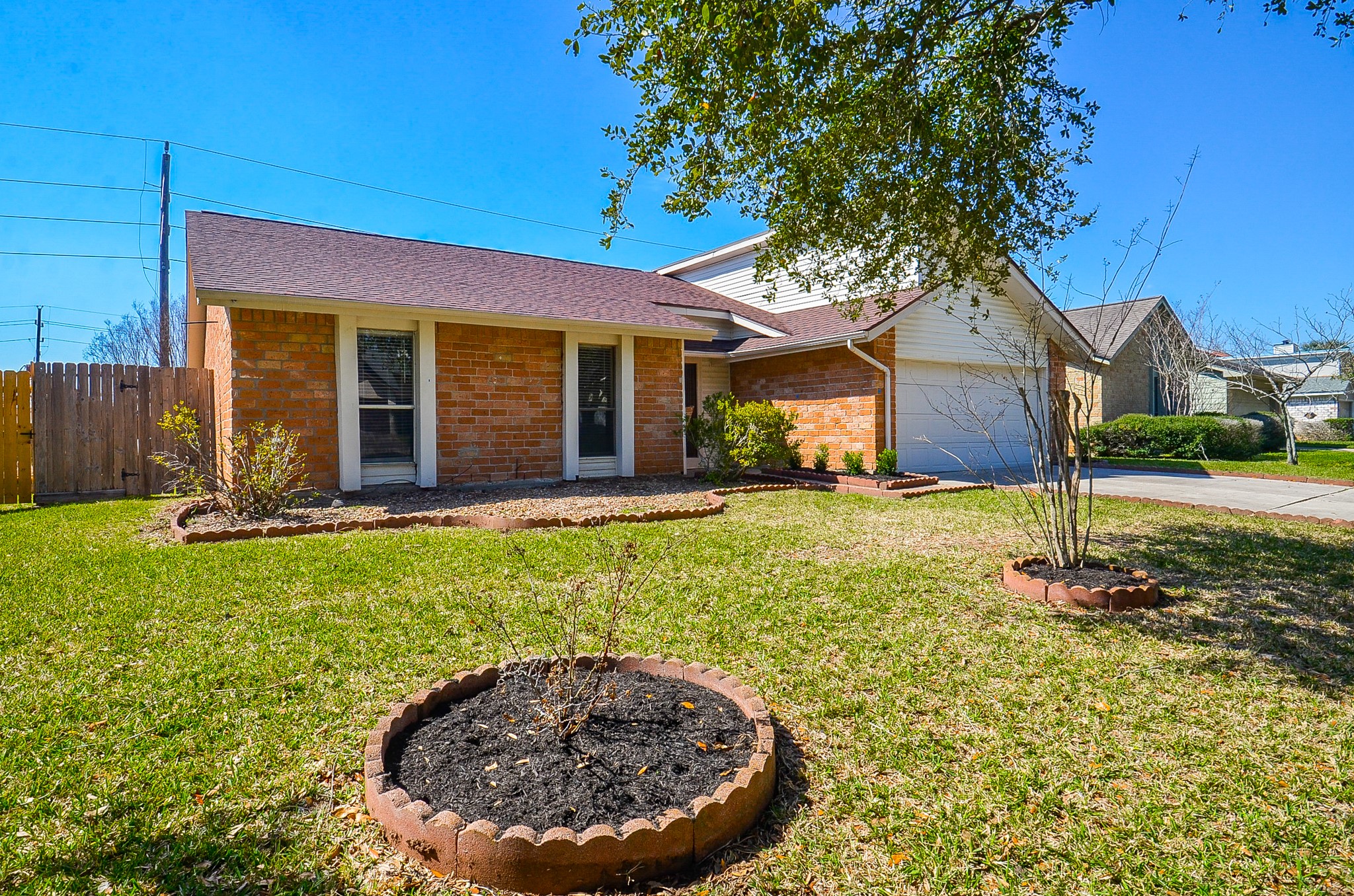 2938 Jenny Drive Property Photo 2