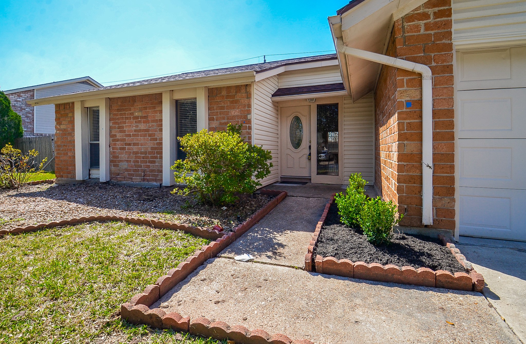 2938 Jenny Drive Property Photo 3