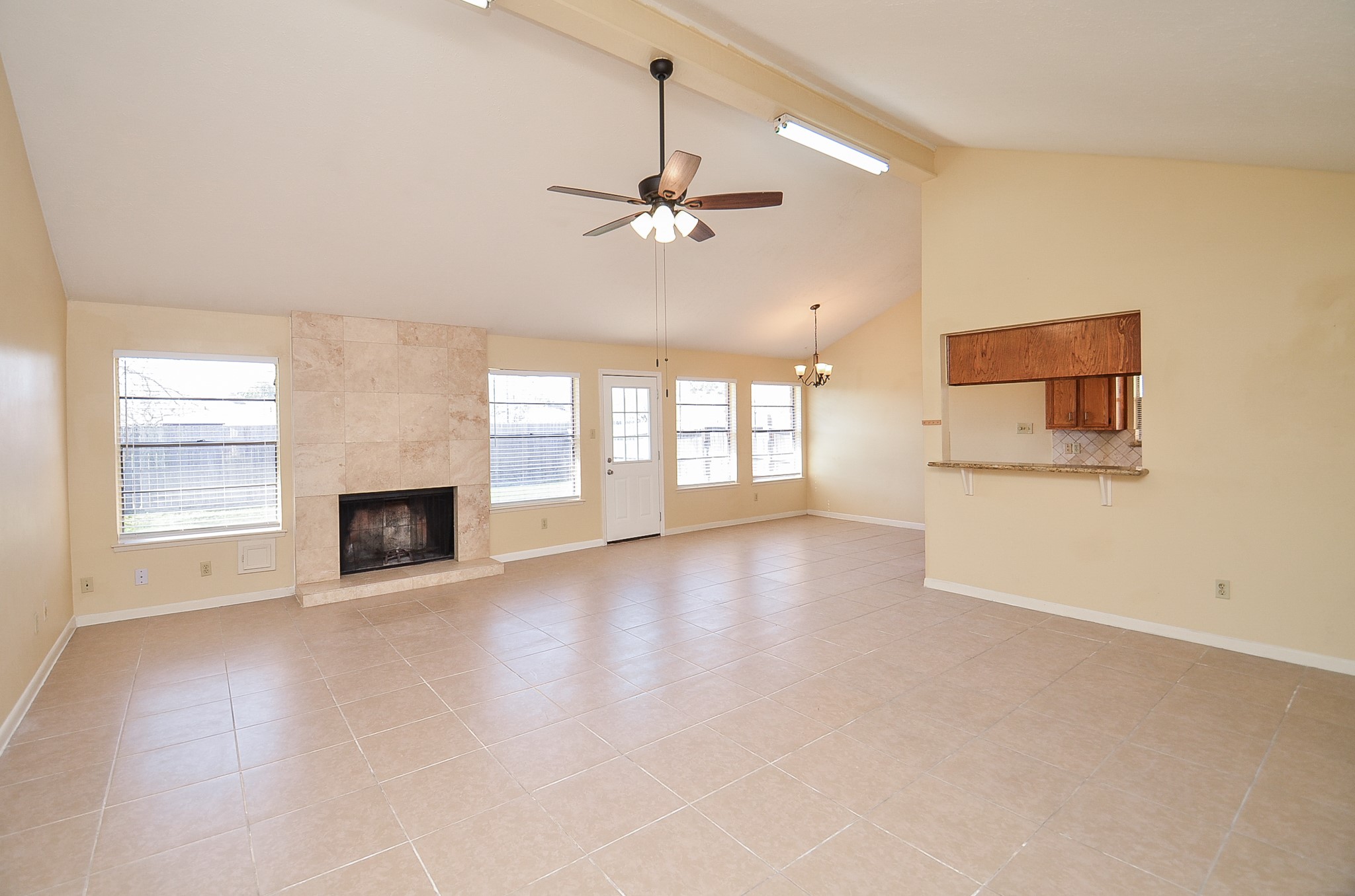 2938 Jenny Drive Property Photo 6