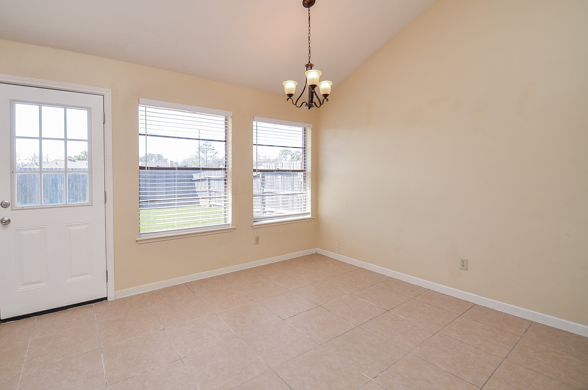 2938 Jenny Drive Property Photo 18