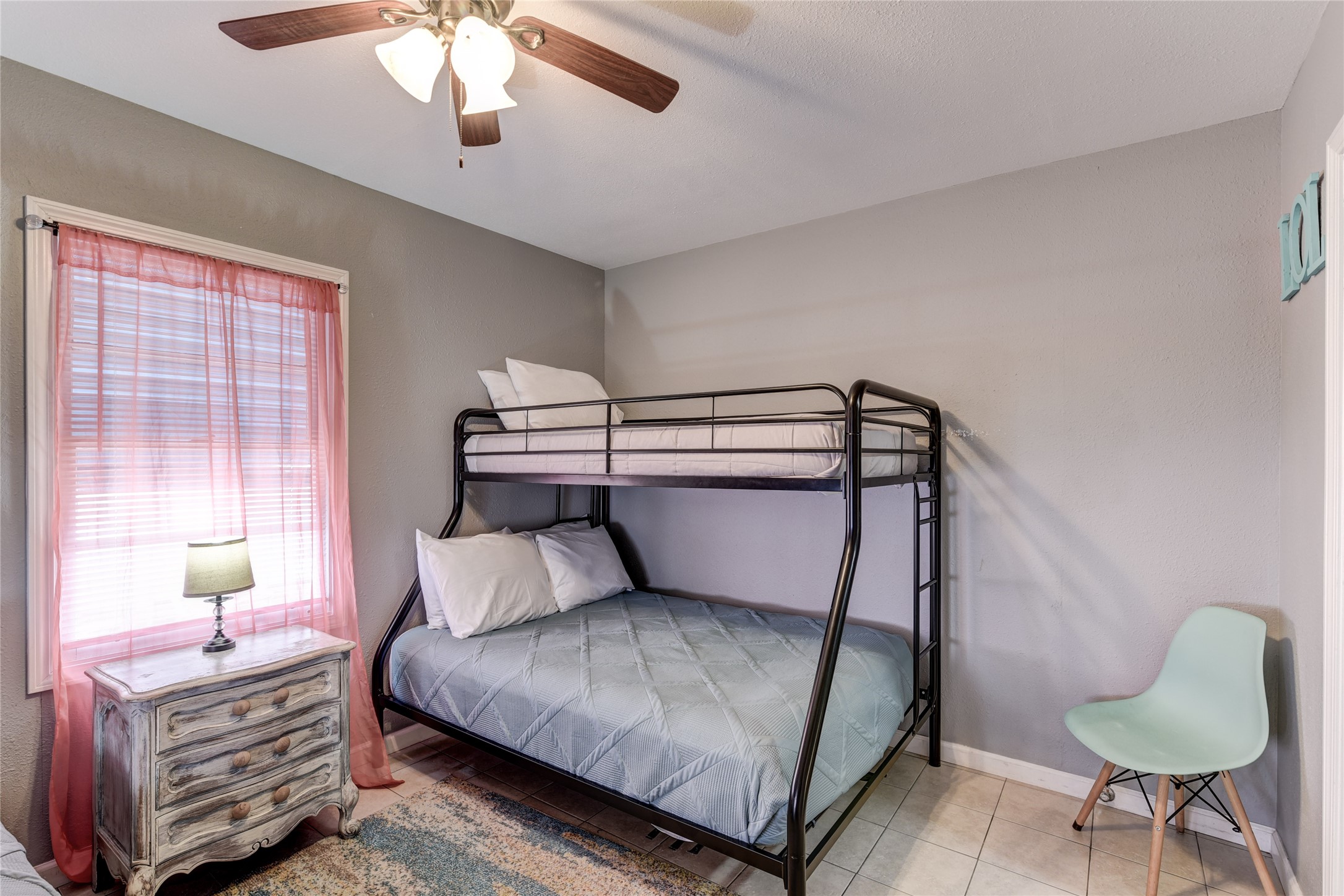 2209 Saladia Street Property Photo 7