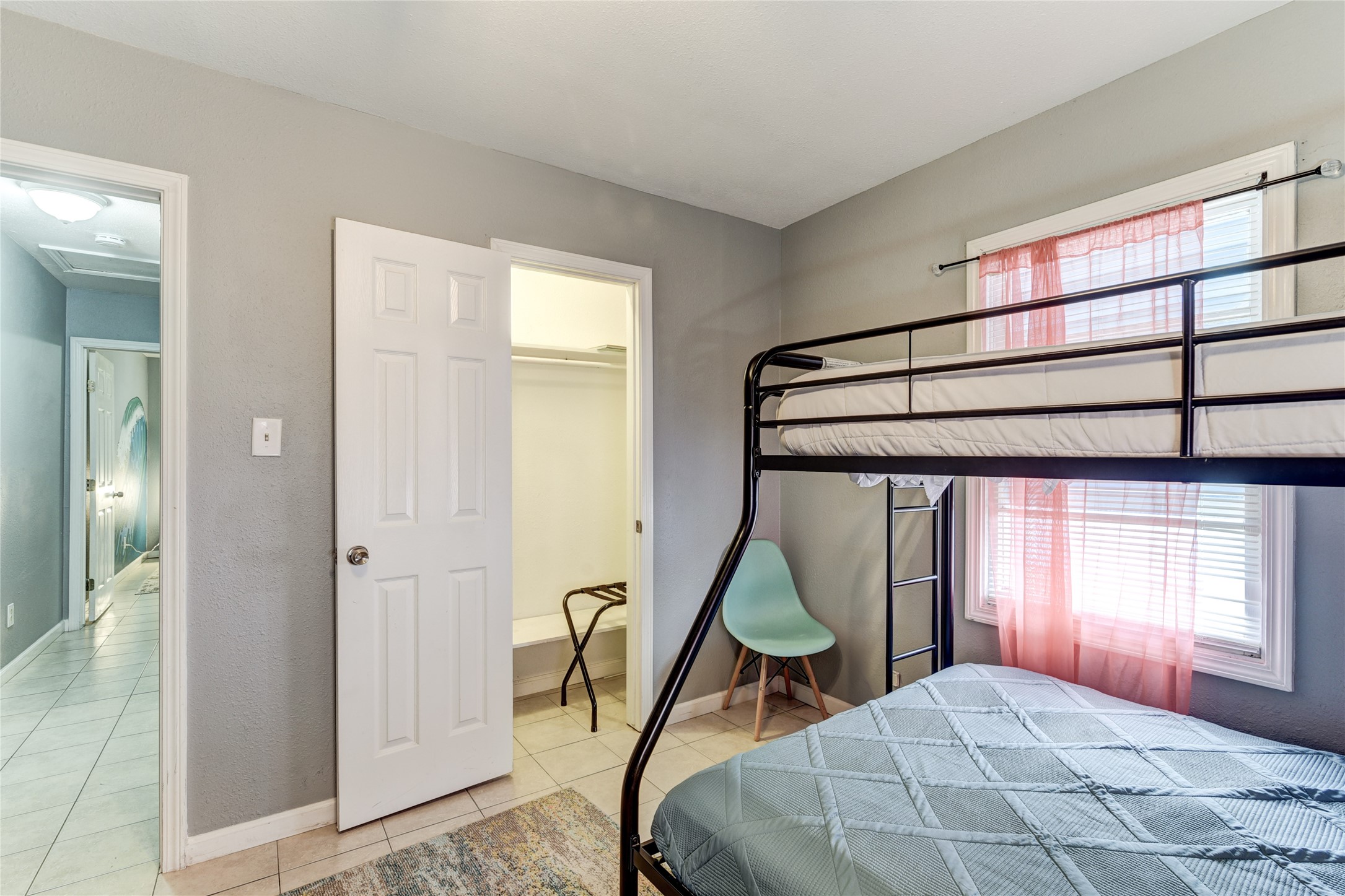 2209 Saladia Street Property Photo 8