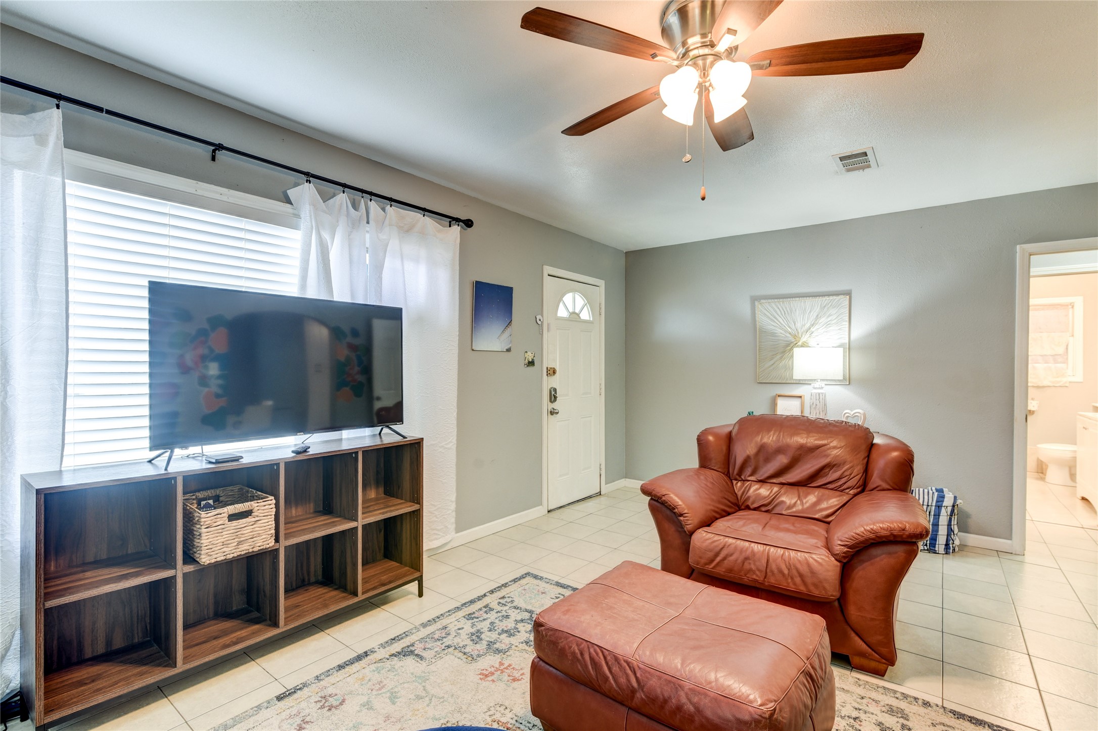 2209 Saladia Street Property Photo 16