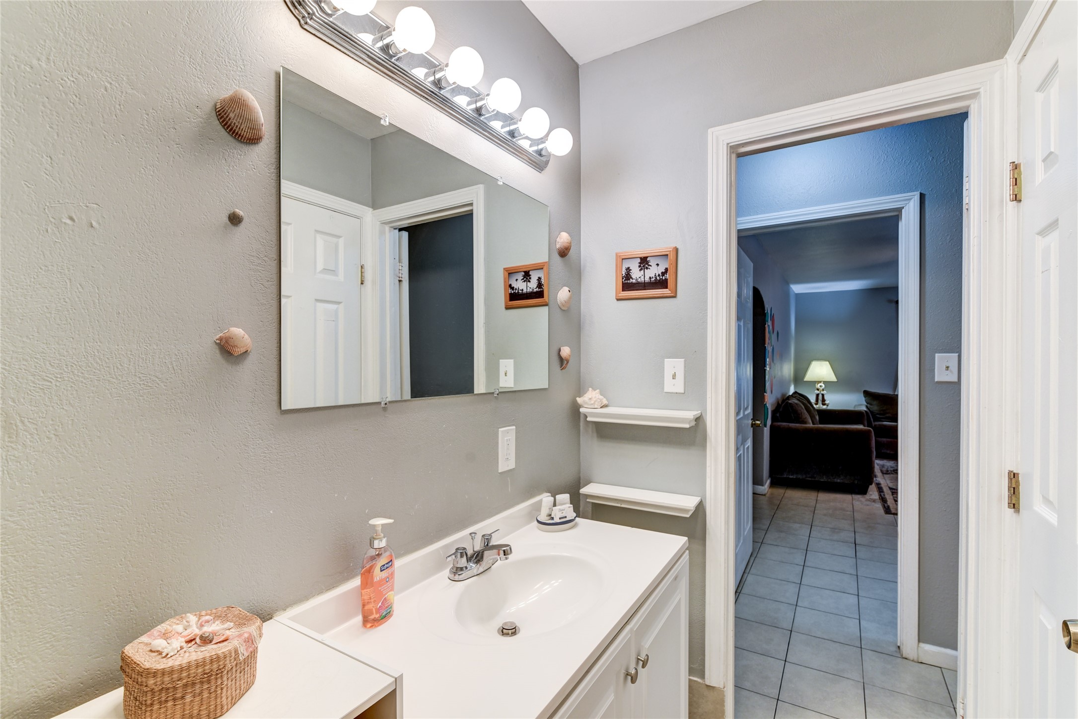 2209 Saladia Street Property Photo 19