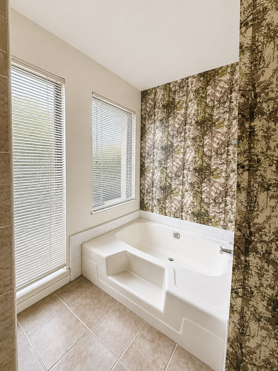 10602 Sandpiper Drive Property Photo 7