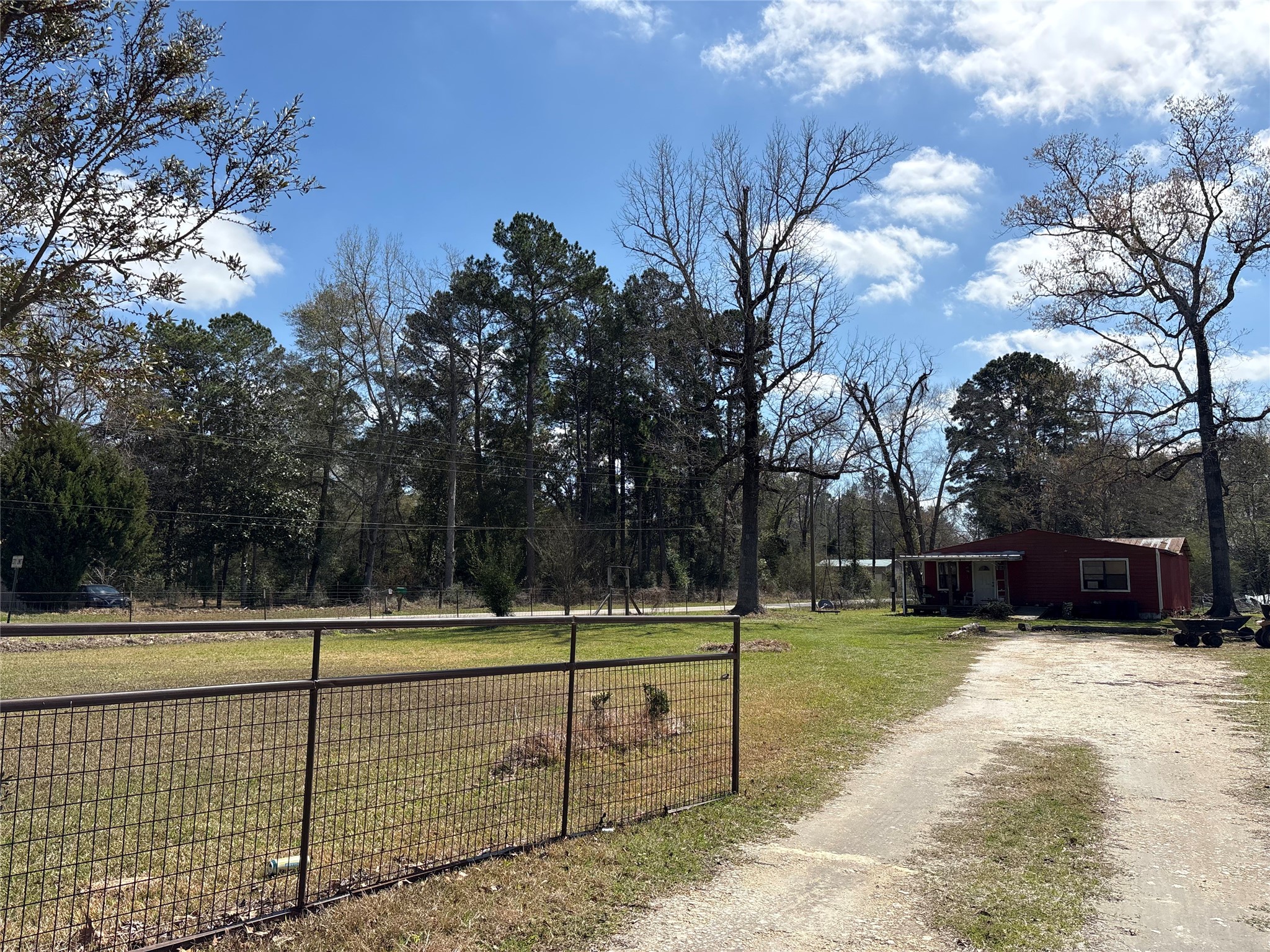 1821 E Beverly Drive Property Photo 2