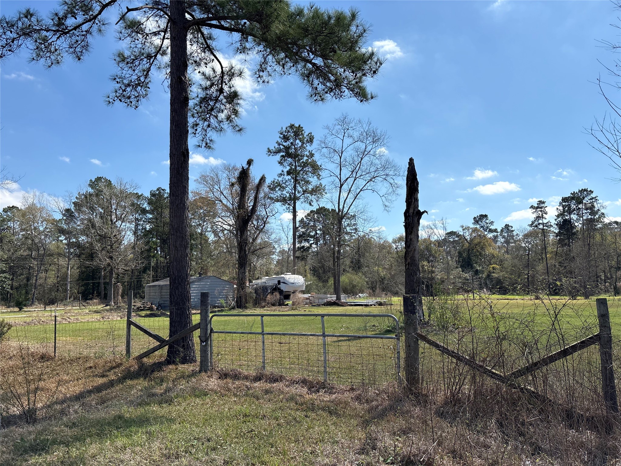 1821 E Beverly Drive Property Photo 3
