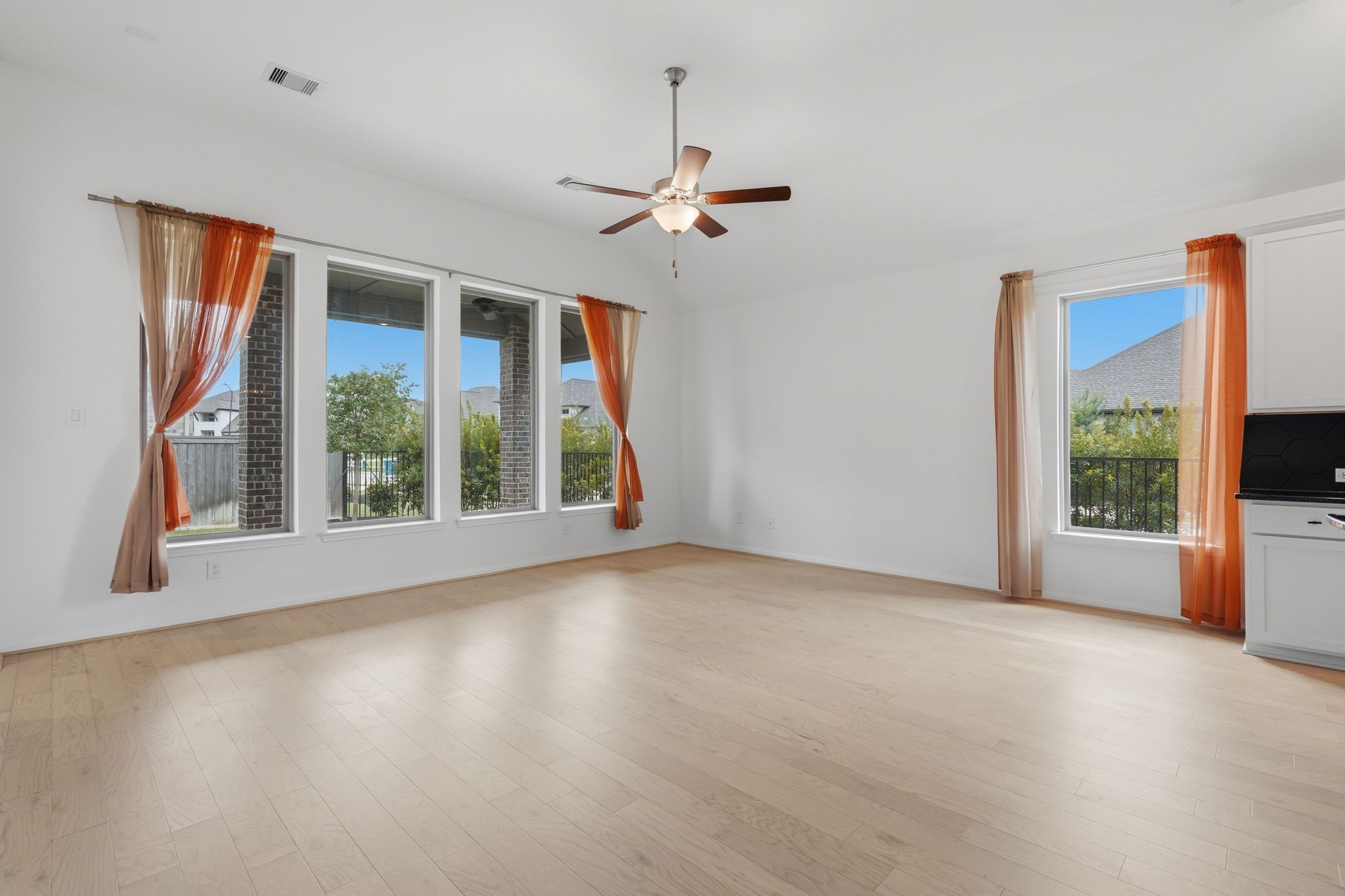 11334 Cosmopolitan Drive Property Photo 14