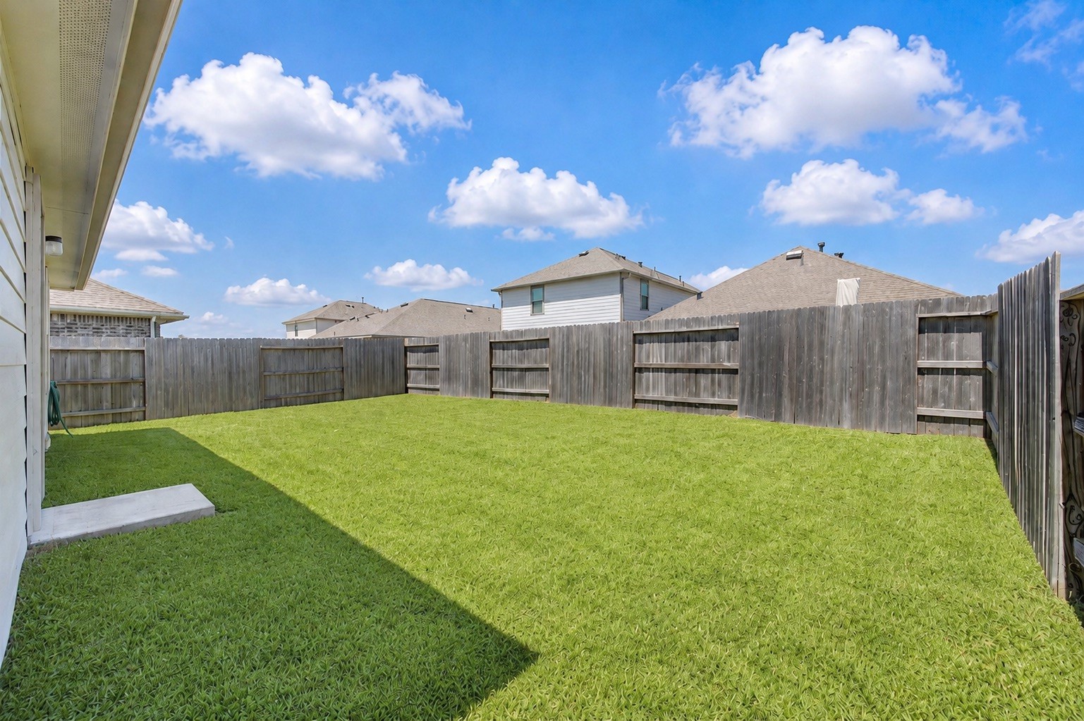 19450 Rosali Meadow Drive Property Photo 26
