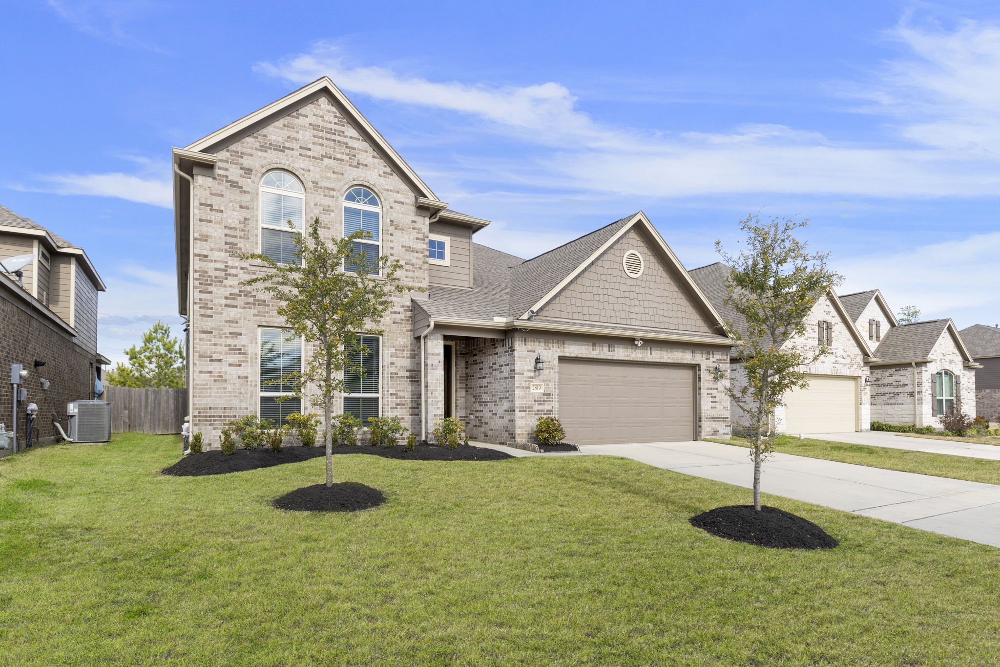 2819 Bradbury Hills Drive Property Photo 4