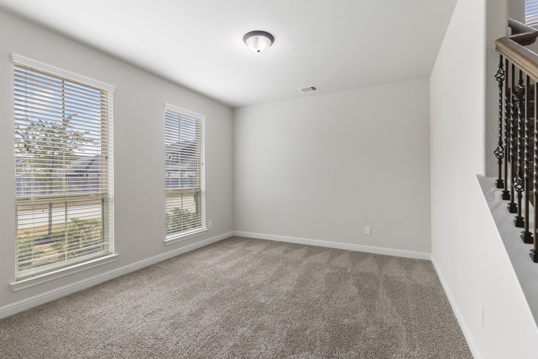 2819 Bradbury Hills Drive Property Photo 9