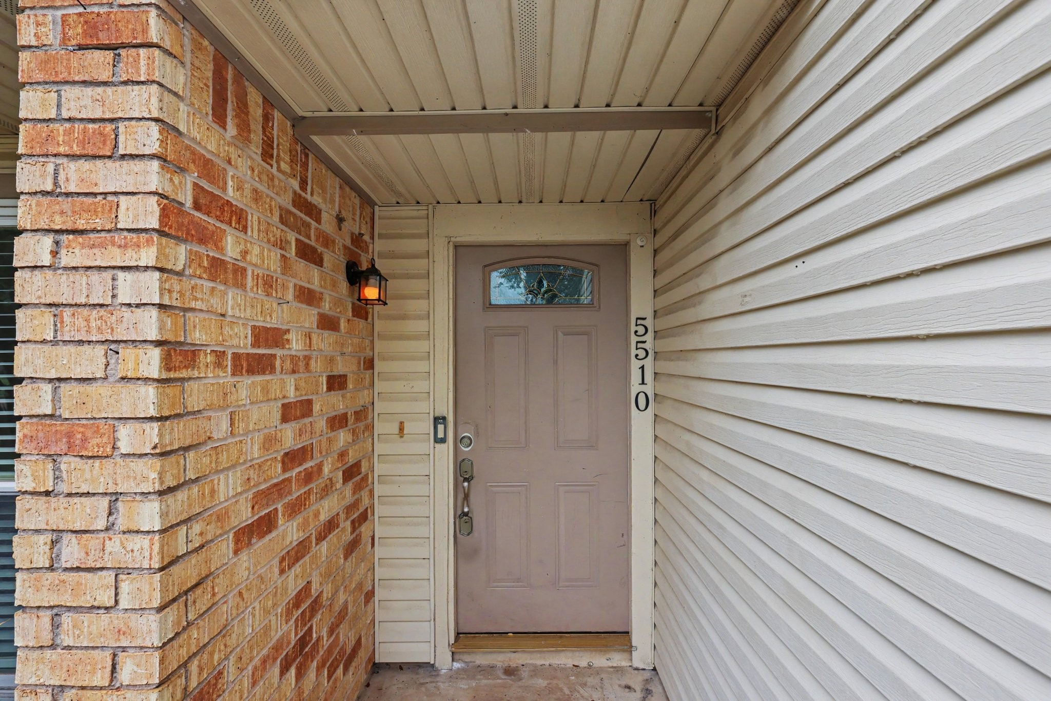 5510 Sugar Creek Drive Property Photo 4