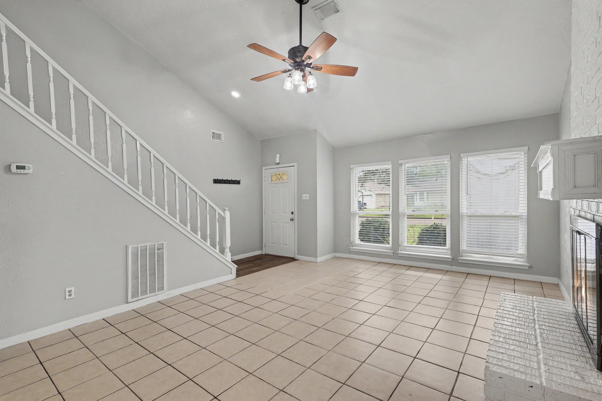 5510 Sugar Creek Drive Property Photo 5