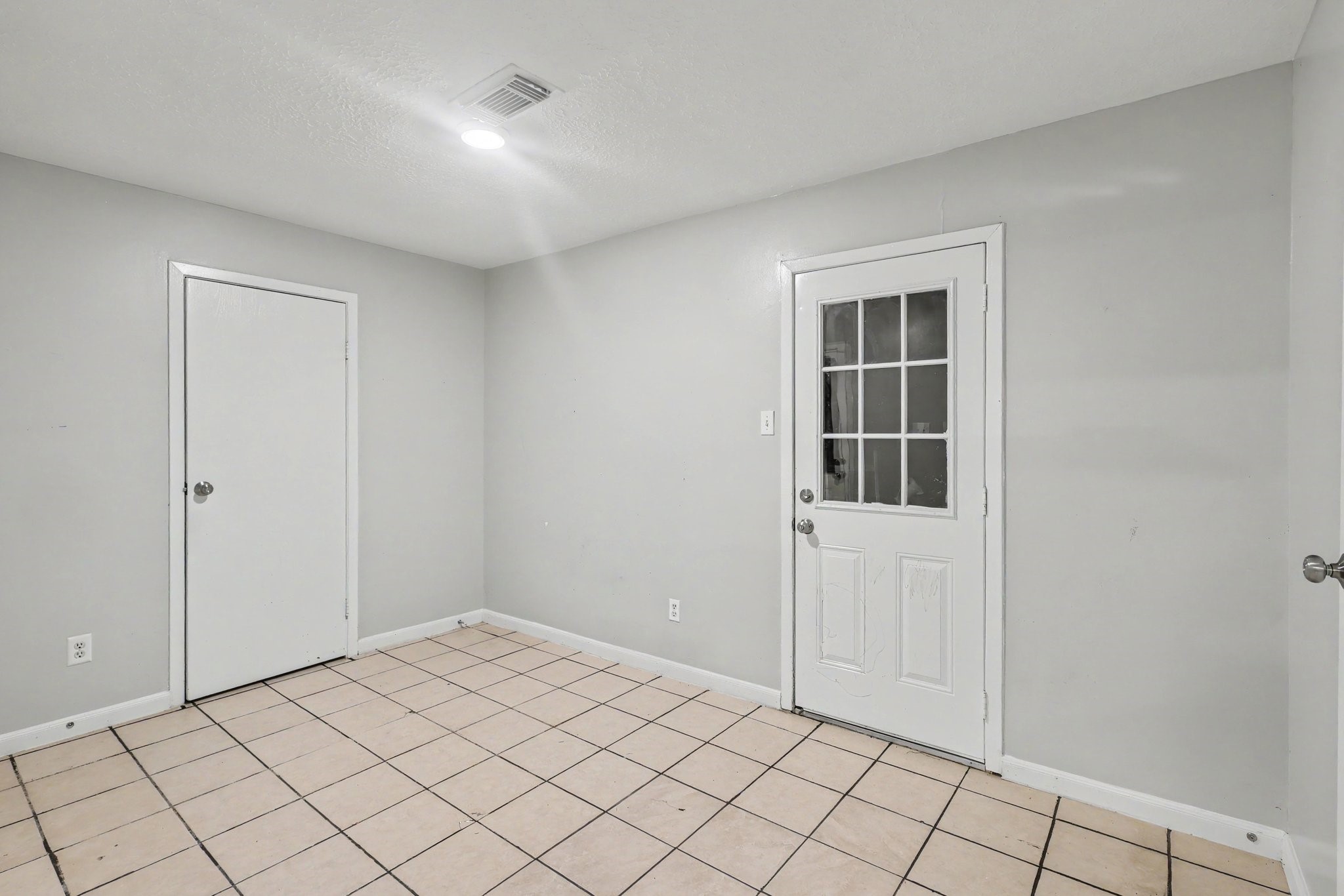 5510 Sugar Creek Drive Property Photo 13