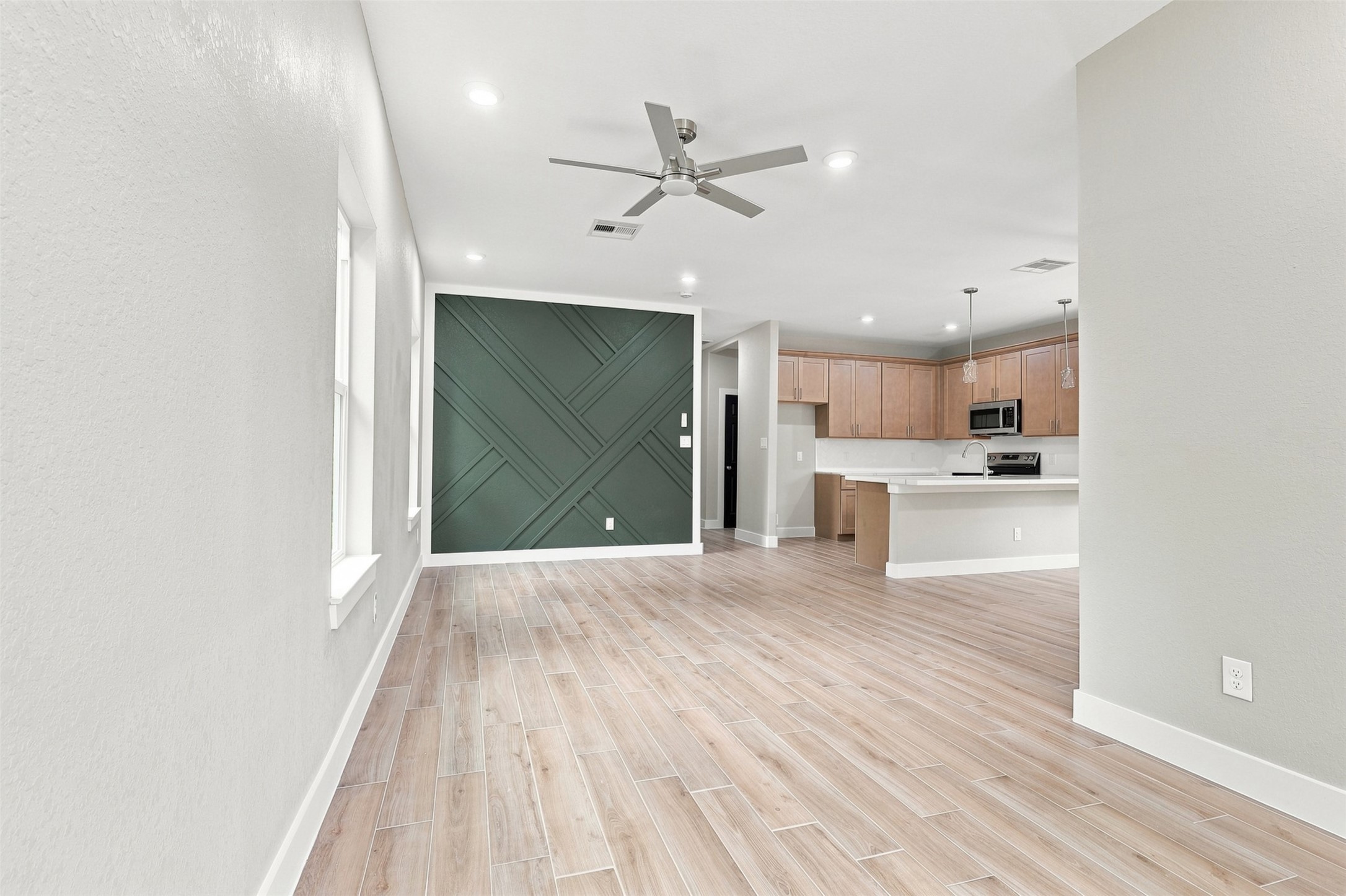2518 Lucky Street Property Photo 6