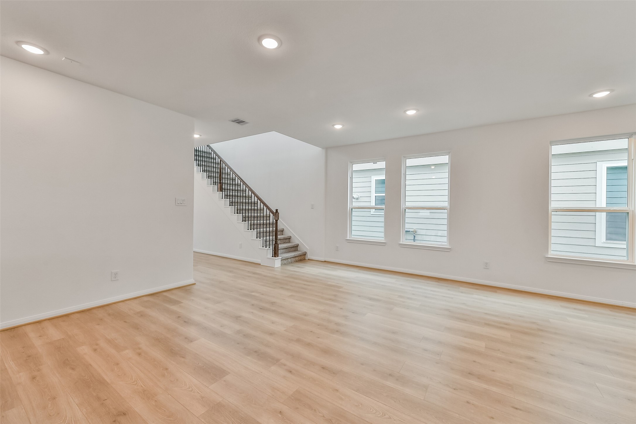 15443 Foresail Lane Property Photo 12
