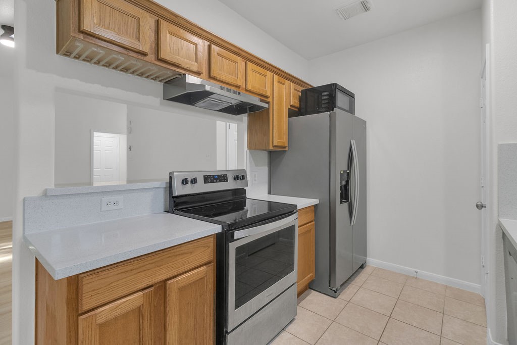 16413 Danika Oak Drive Property Photo 4