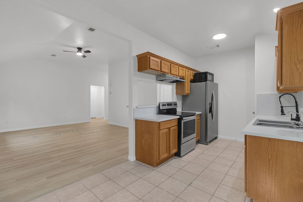 16413 Danika Oak Drive Property Photo 9