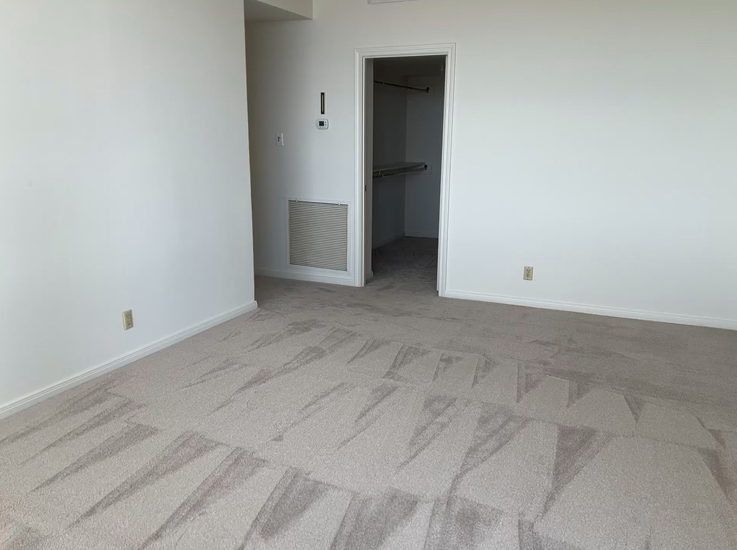 15 Greenway Plaza 12g Property Photo 8