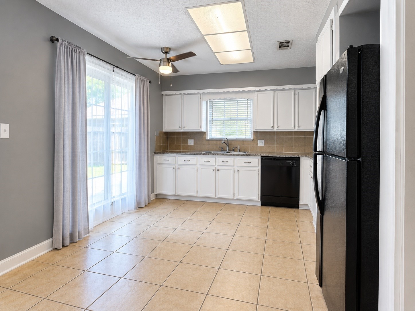 23031 Earlmist Drive Property Photo 13