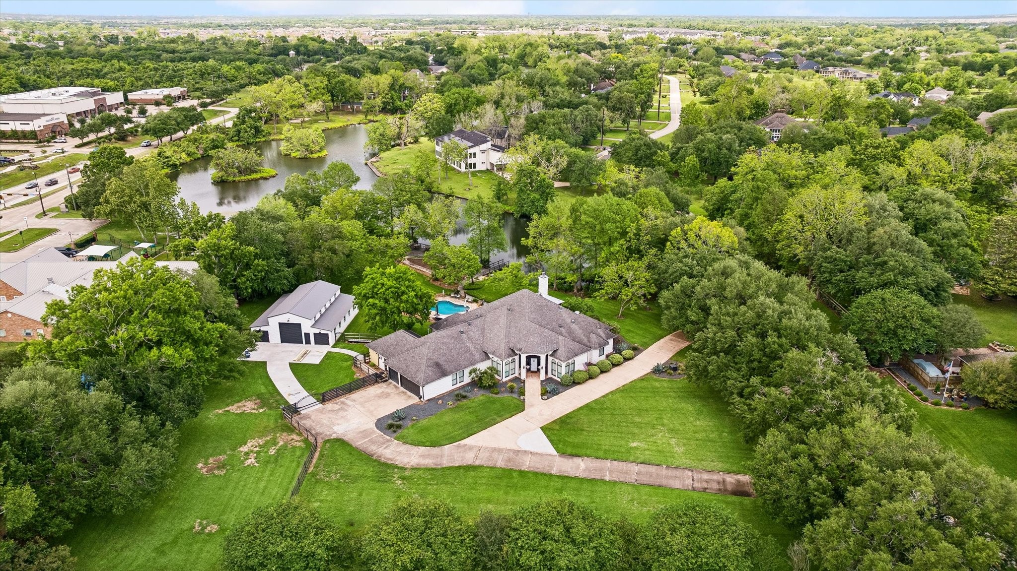 4419 Diamond Springs Drive Property Photo