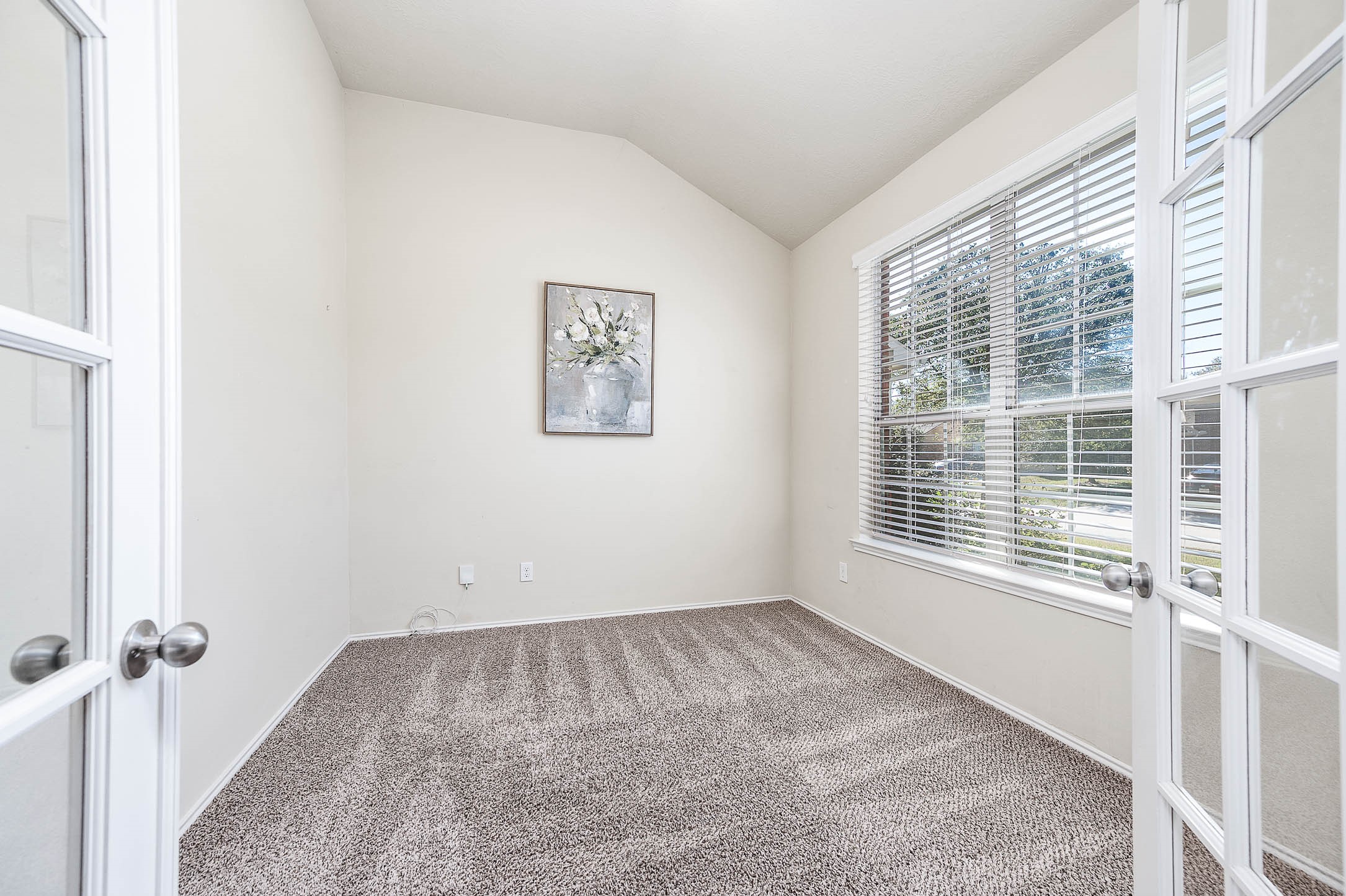 20222 Ray Falls Drive Property Photo 5