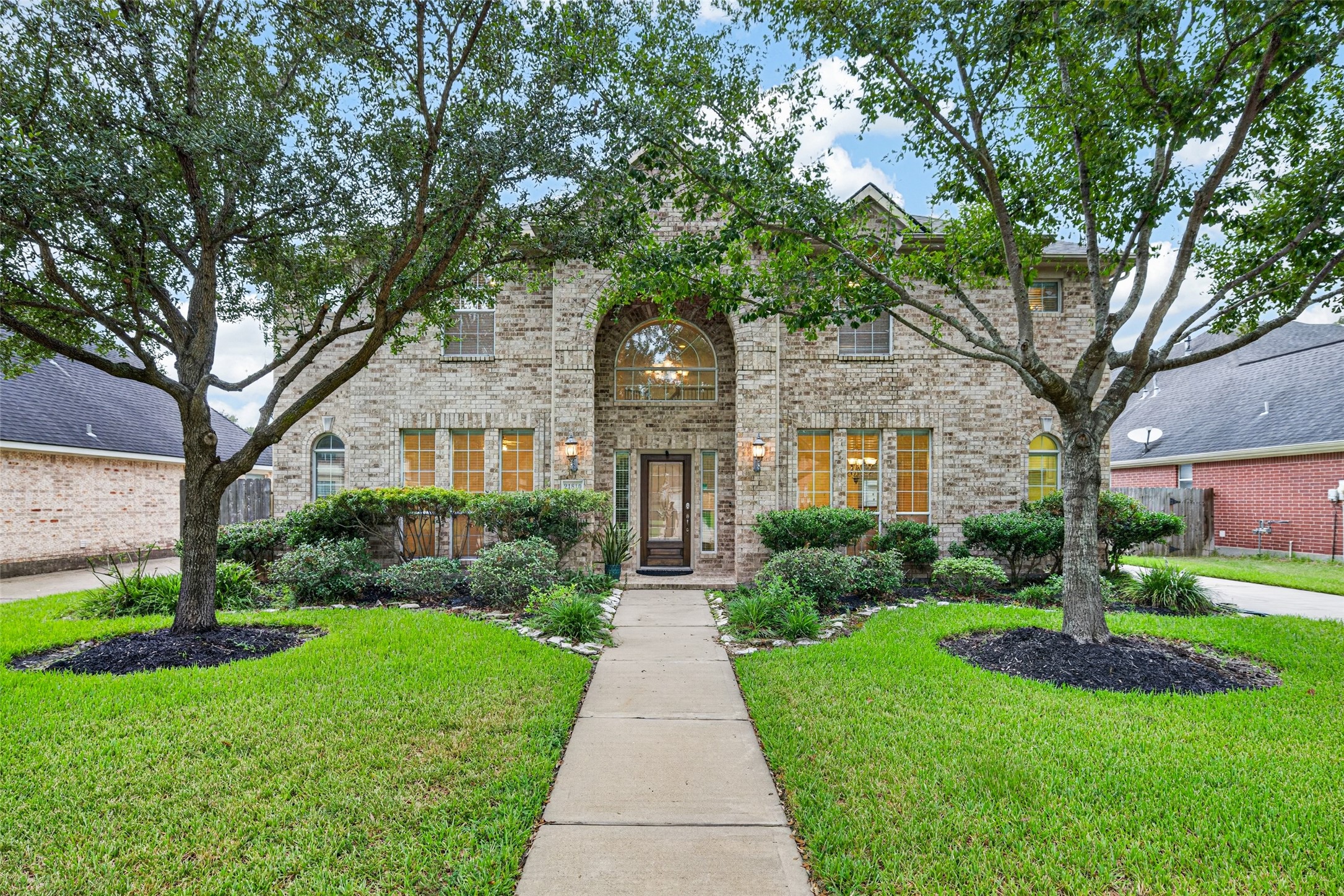 21810 Blossom Brook Lane Property Photo 3