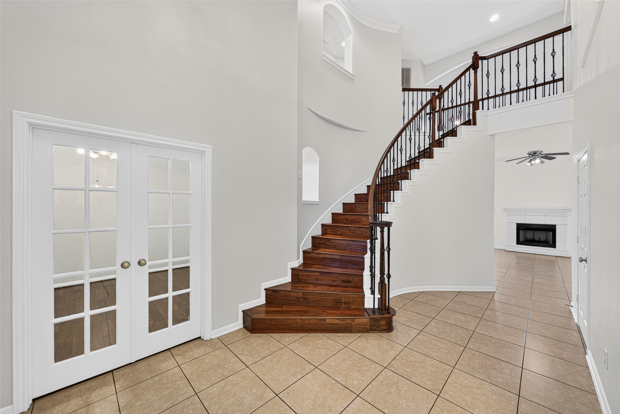 21810 Blossom Brook Lane Property Photo 6