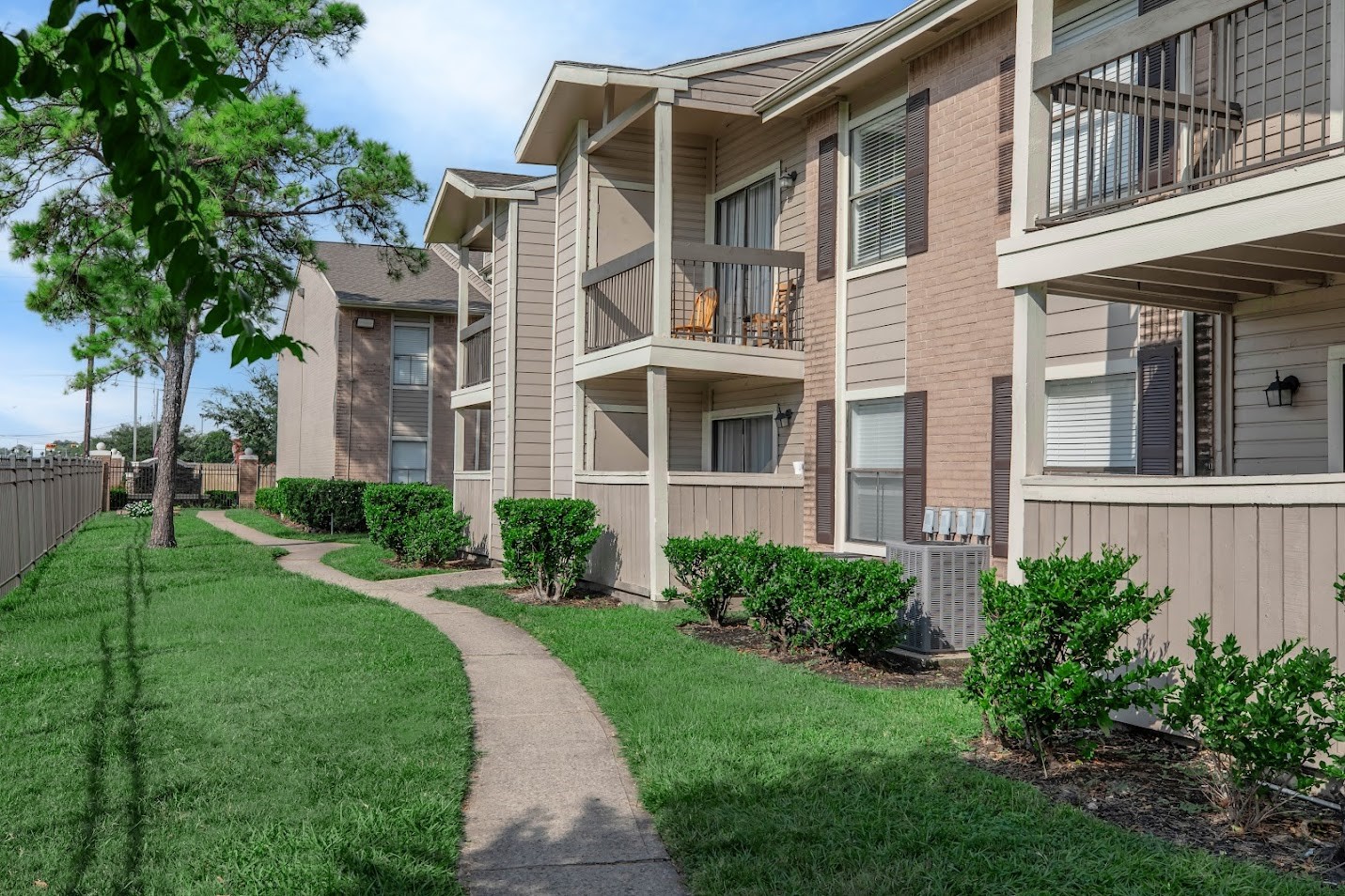 12335 Antoine Dr 1518 Property Photo 6