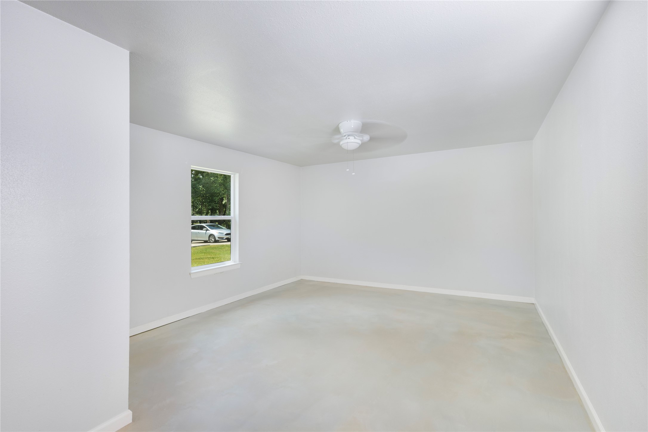 638 Luke Street Property Photo 6