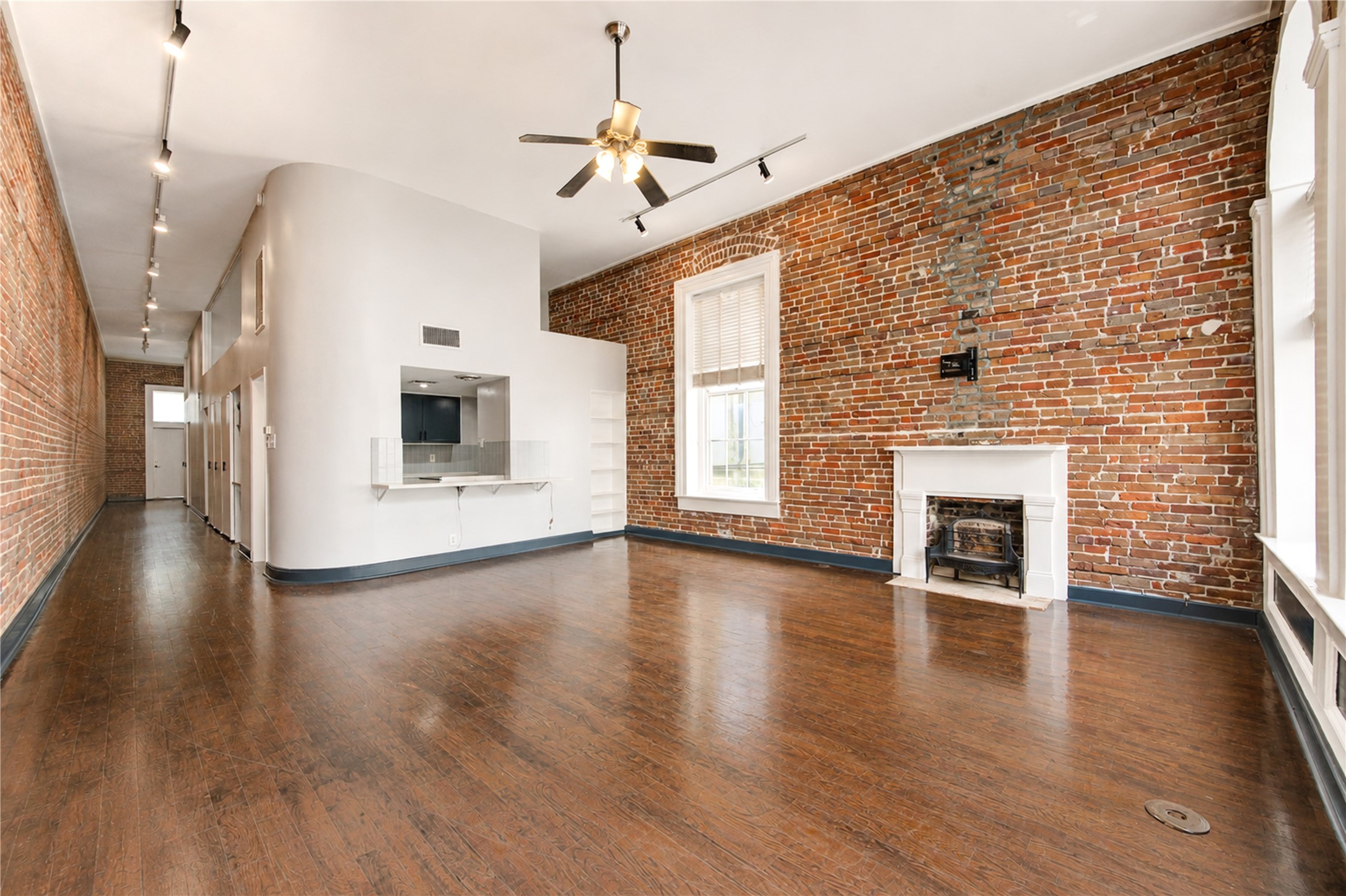 213 Tremont Street 2 Property Photo 4