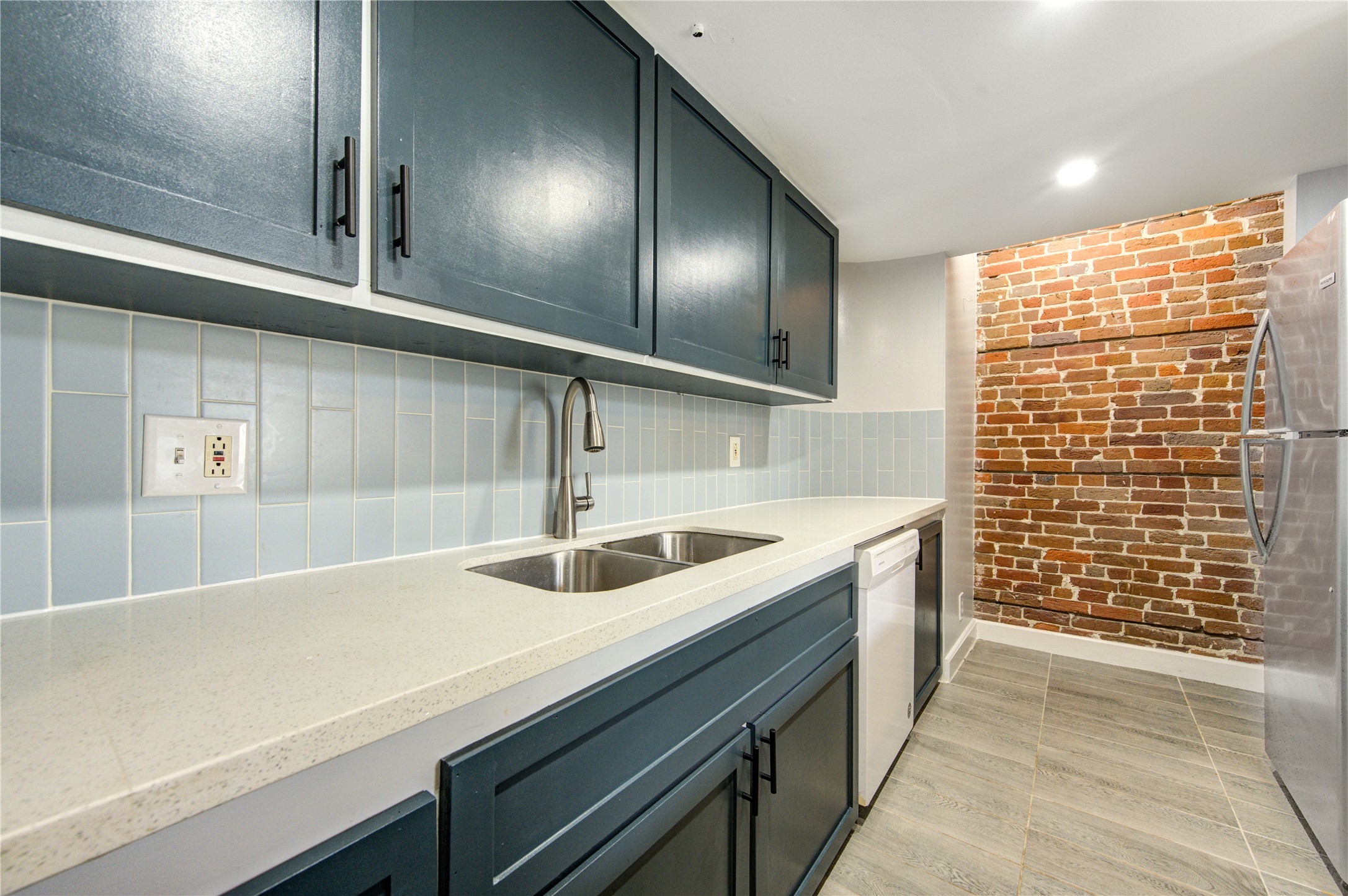 213 Tremont Street 2 Property Photo 8