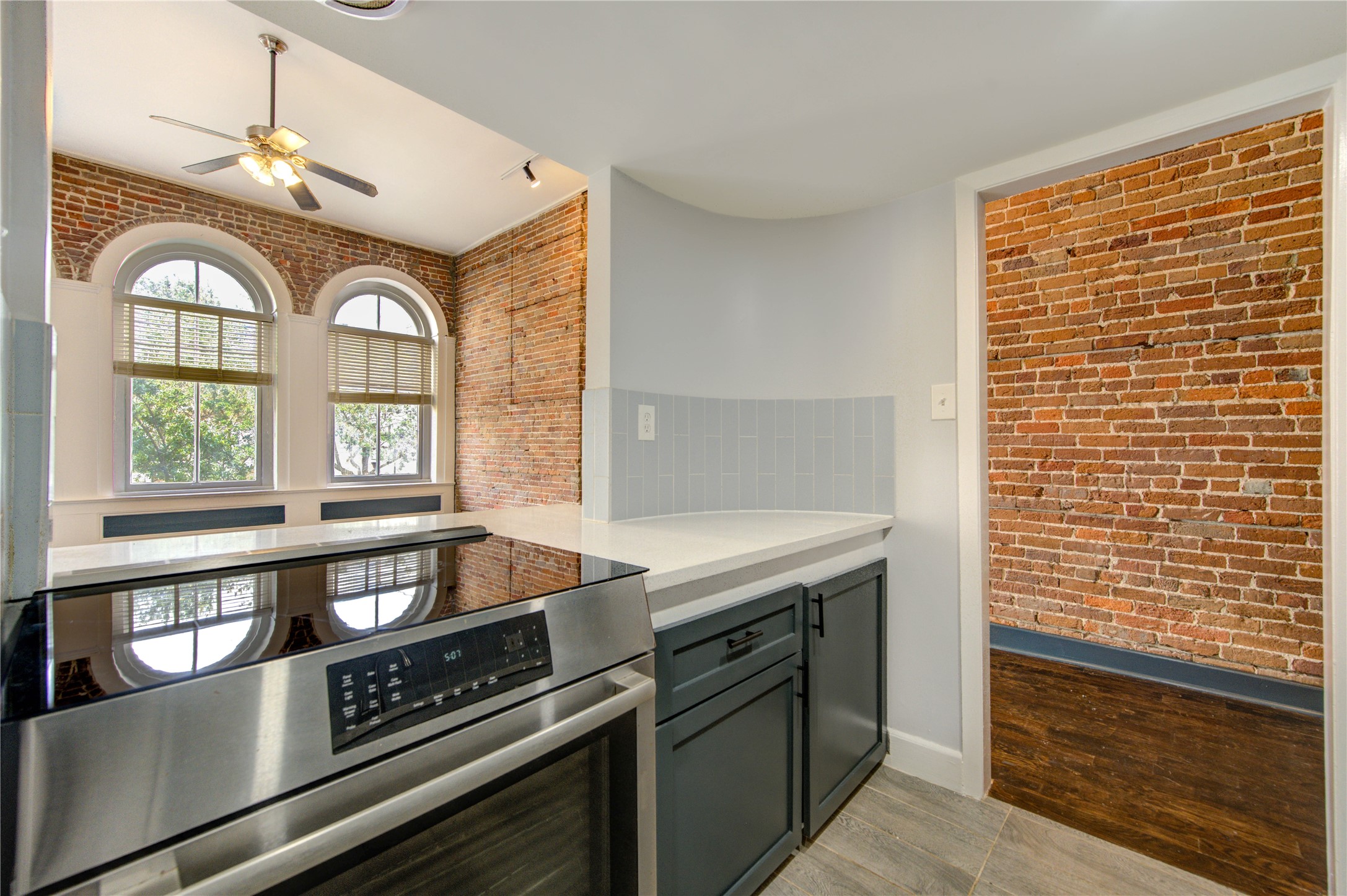213 Tremont Street 2 Property Photo 10