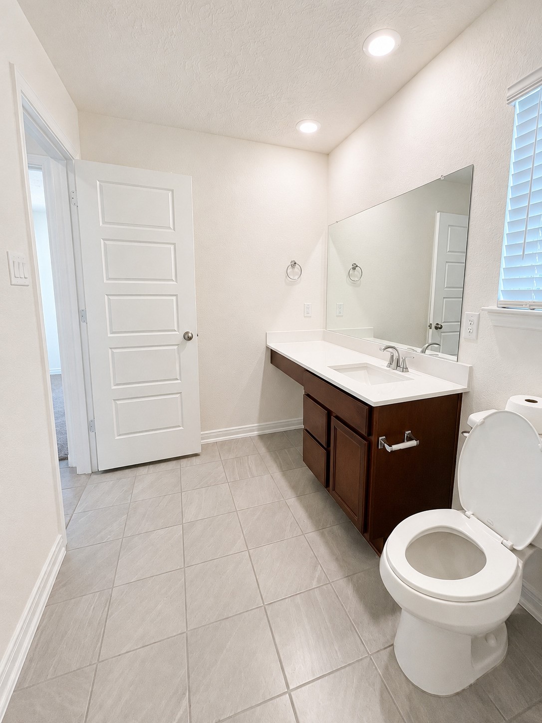 1710 Vista Luna Drive Property Photo 15