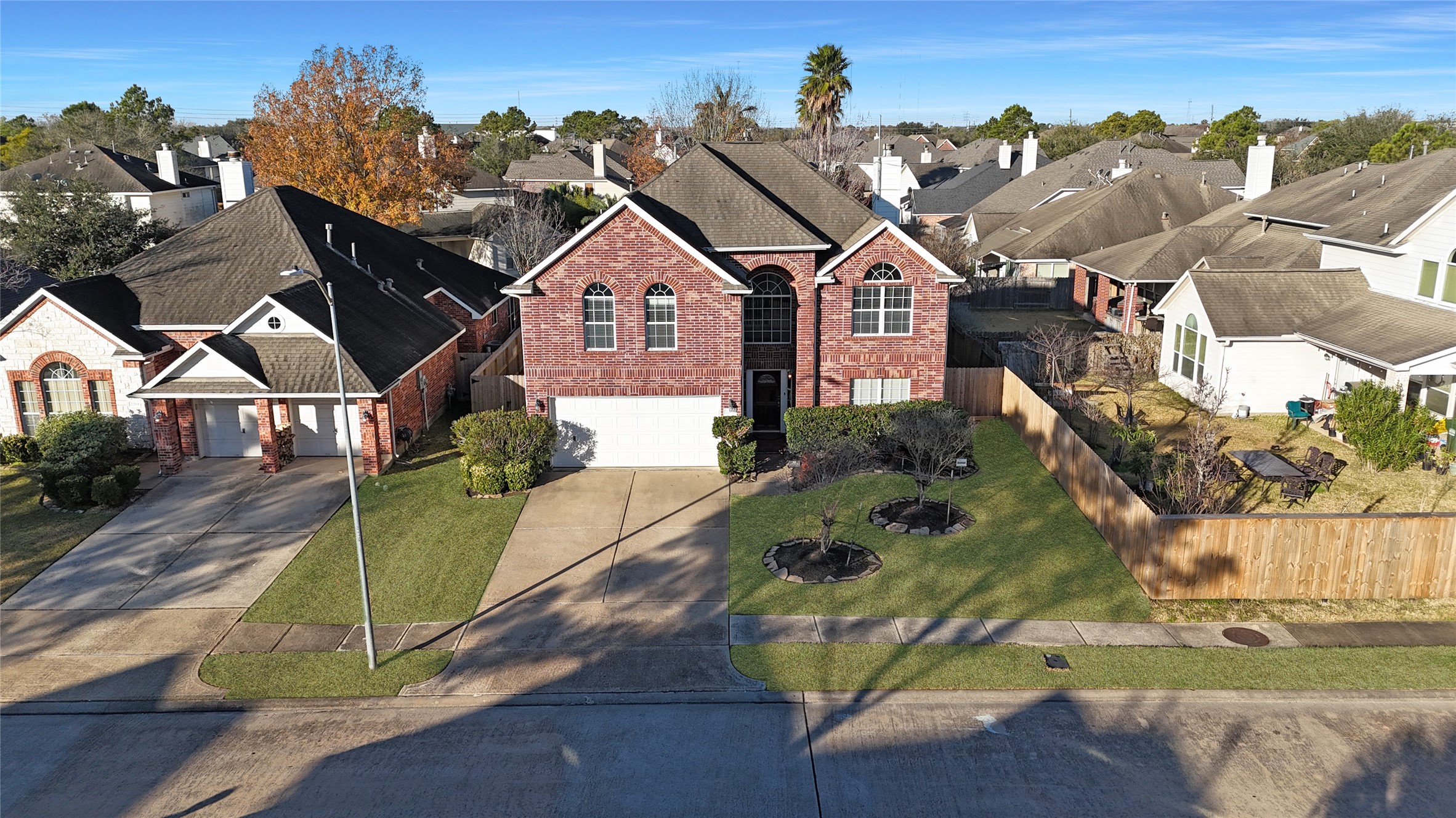 2202 Drake Falls Drive Property Photo 6