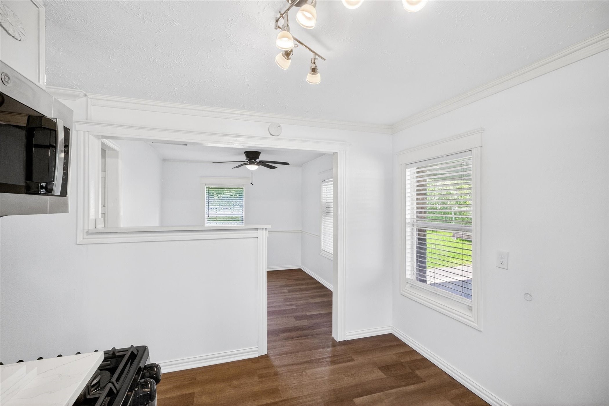 7822 Richland Drive Property Photo 5
